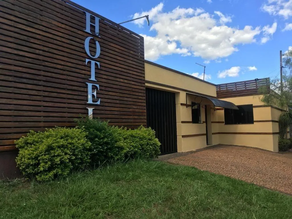 Property building in Hotel em SBO - São Francisco