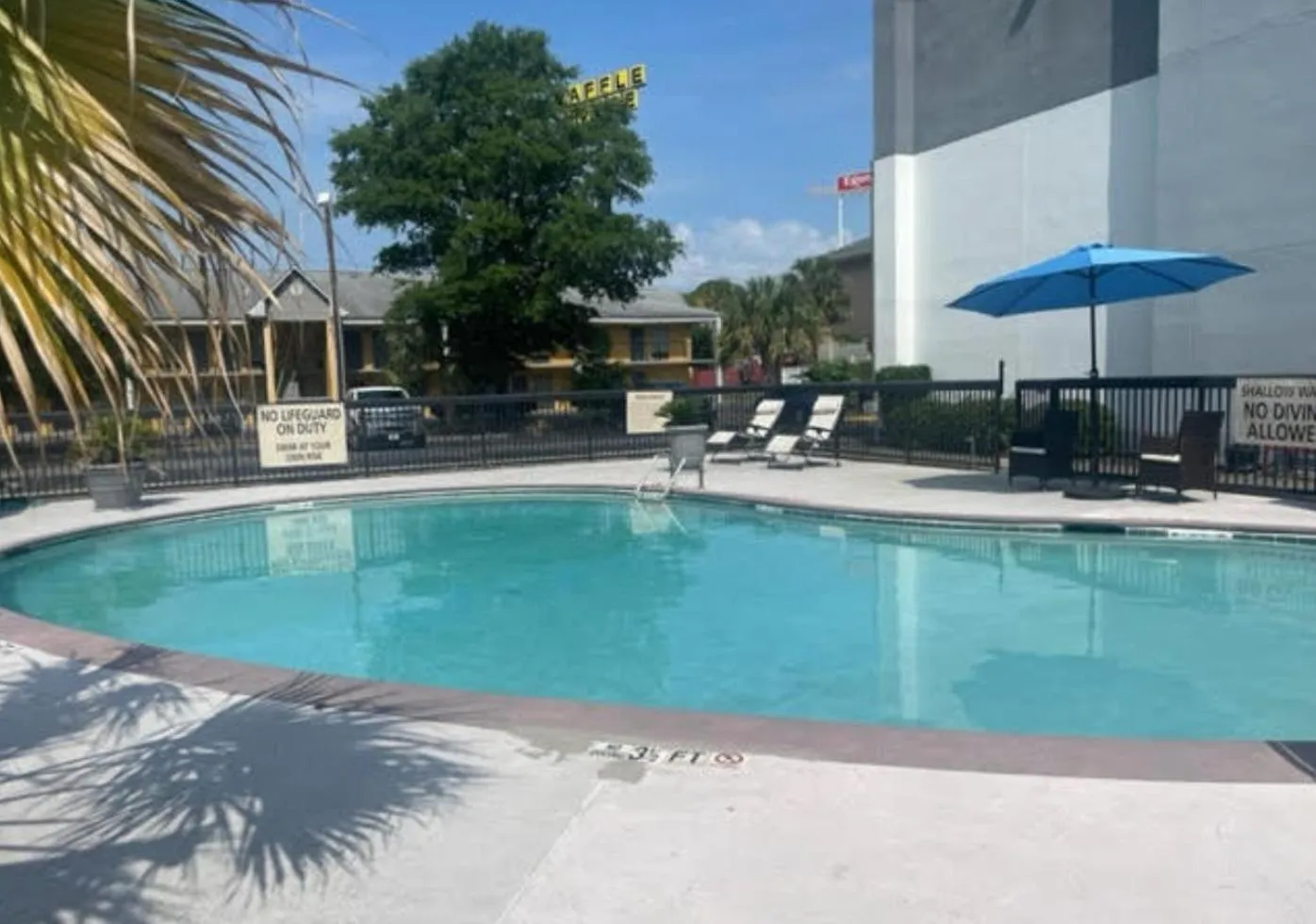 Swimming pool in Wingate by Wyndham Charleston Coliseum