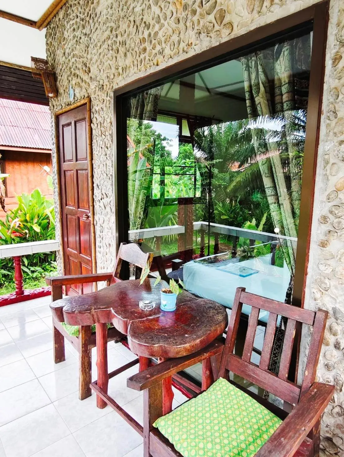 Khao Sok River & Jungle Resort