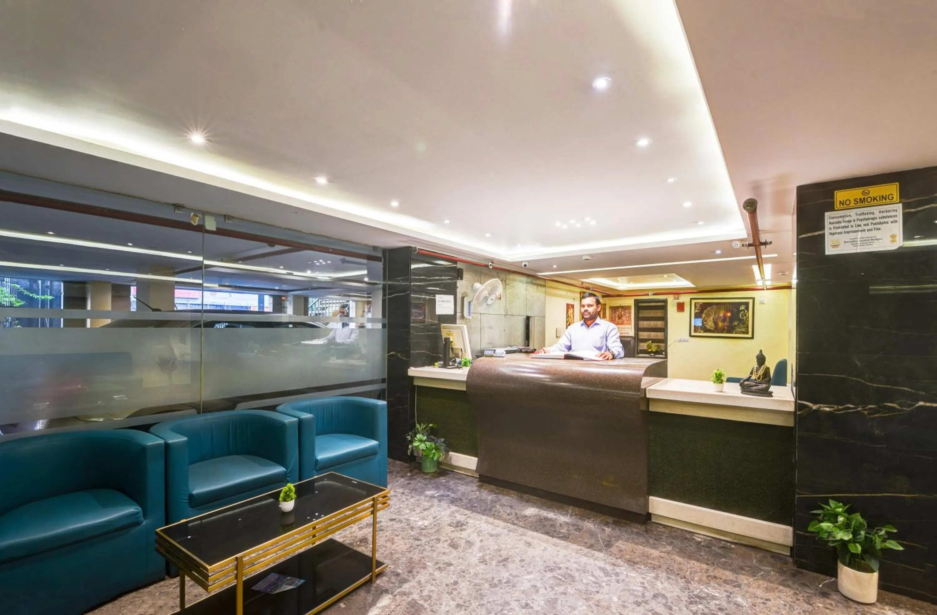 Seating area in The IVY Grand Hotel - 5 Minutes from Connaught Place and New Delhi Railway Station With Free Secured Parking