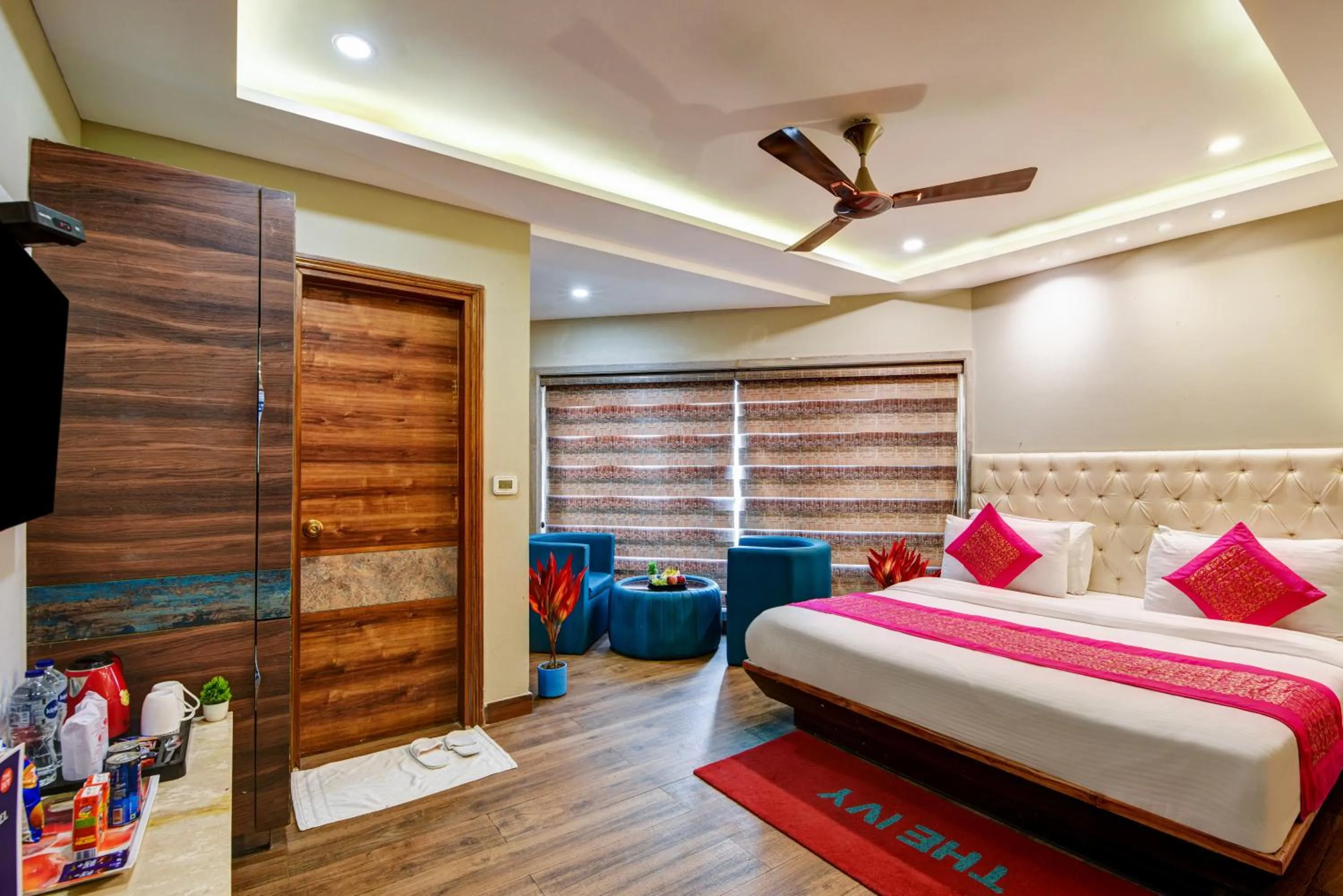 Bedroom, Bed in The IVY Grand Hotel - 5 Minutes from Connaught Place and New Delhi Railway Station With Free Secured Parking