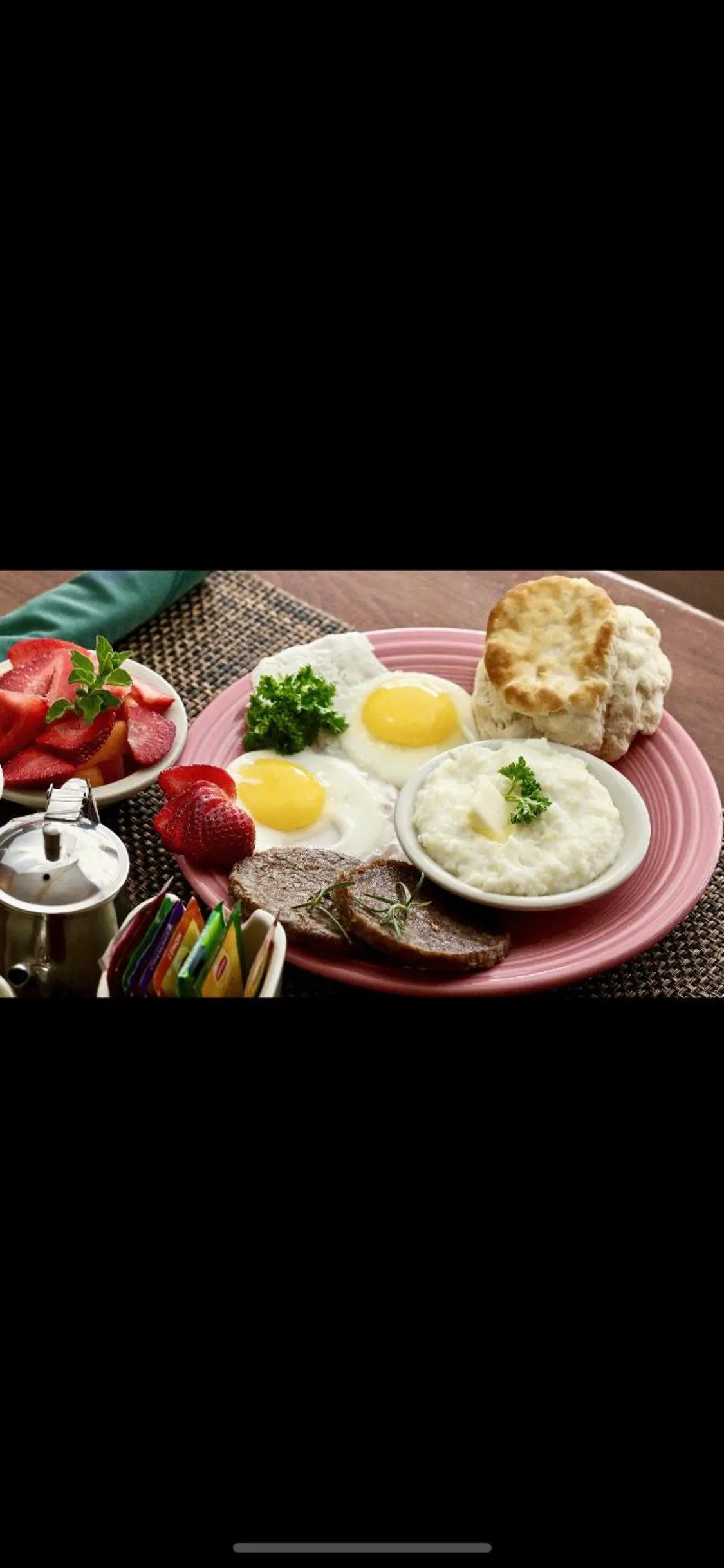 Breakfast in Highlands Inn