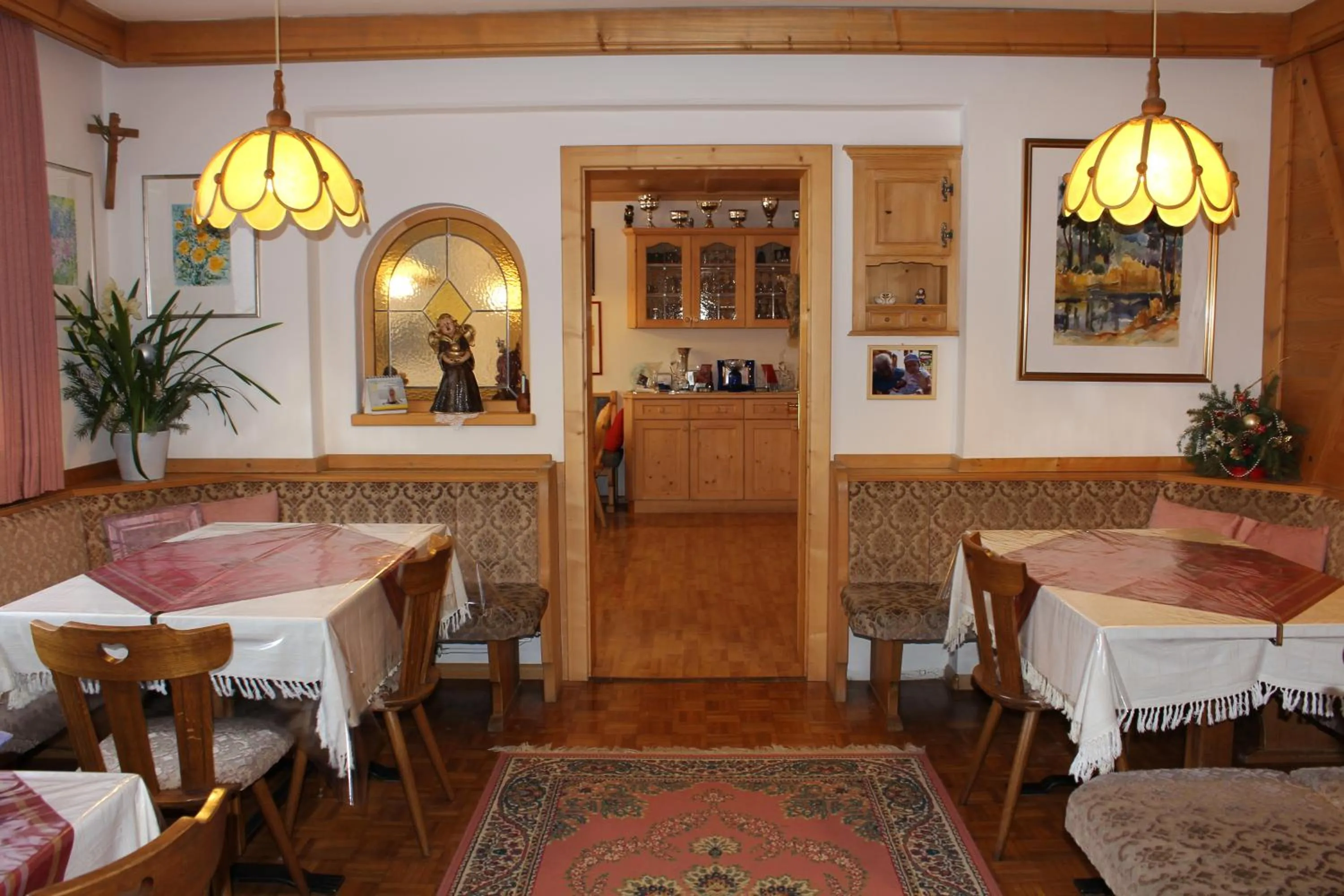 Restaurant/places to eat in B&B Ciasa Brüscia