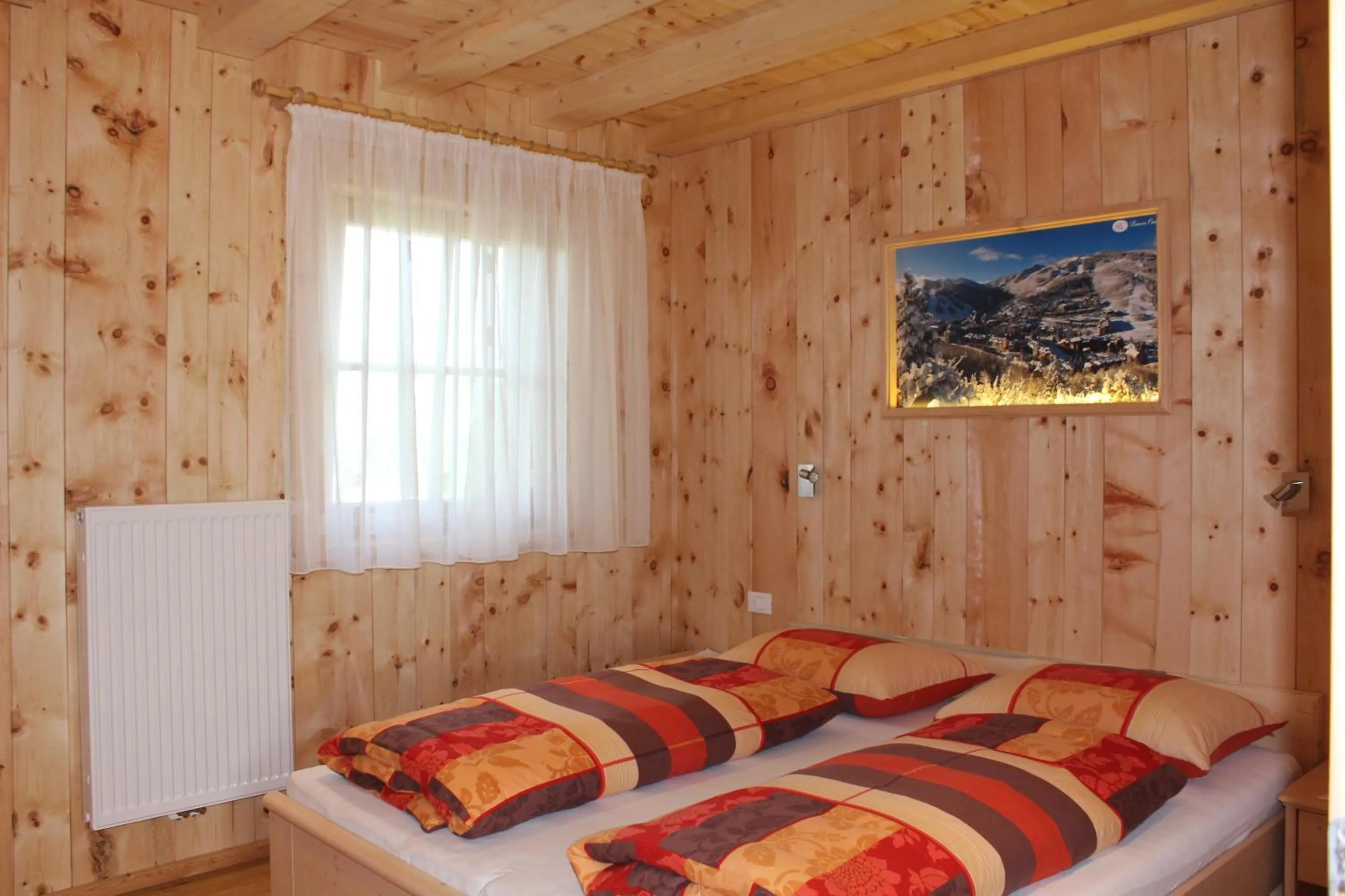 Bedroom, Bed in B&B Ciasa Brüscia