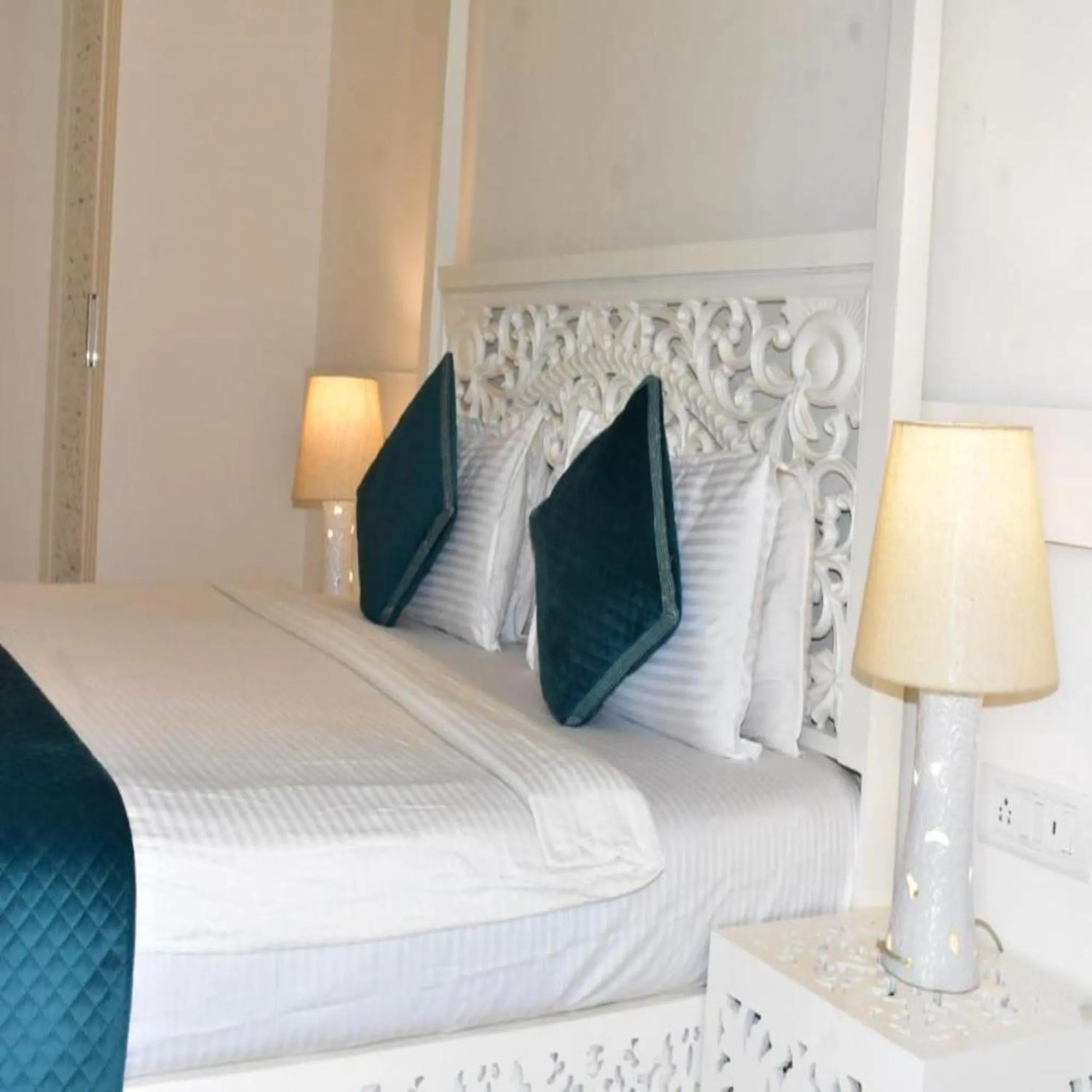 Bed in Lillywoods Zac Beach Resort, Calangute