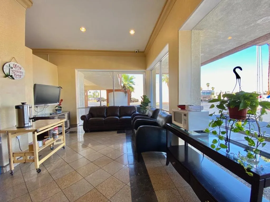 Seating area in Quality Inn El Centro I-8