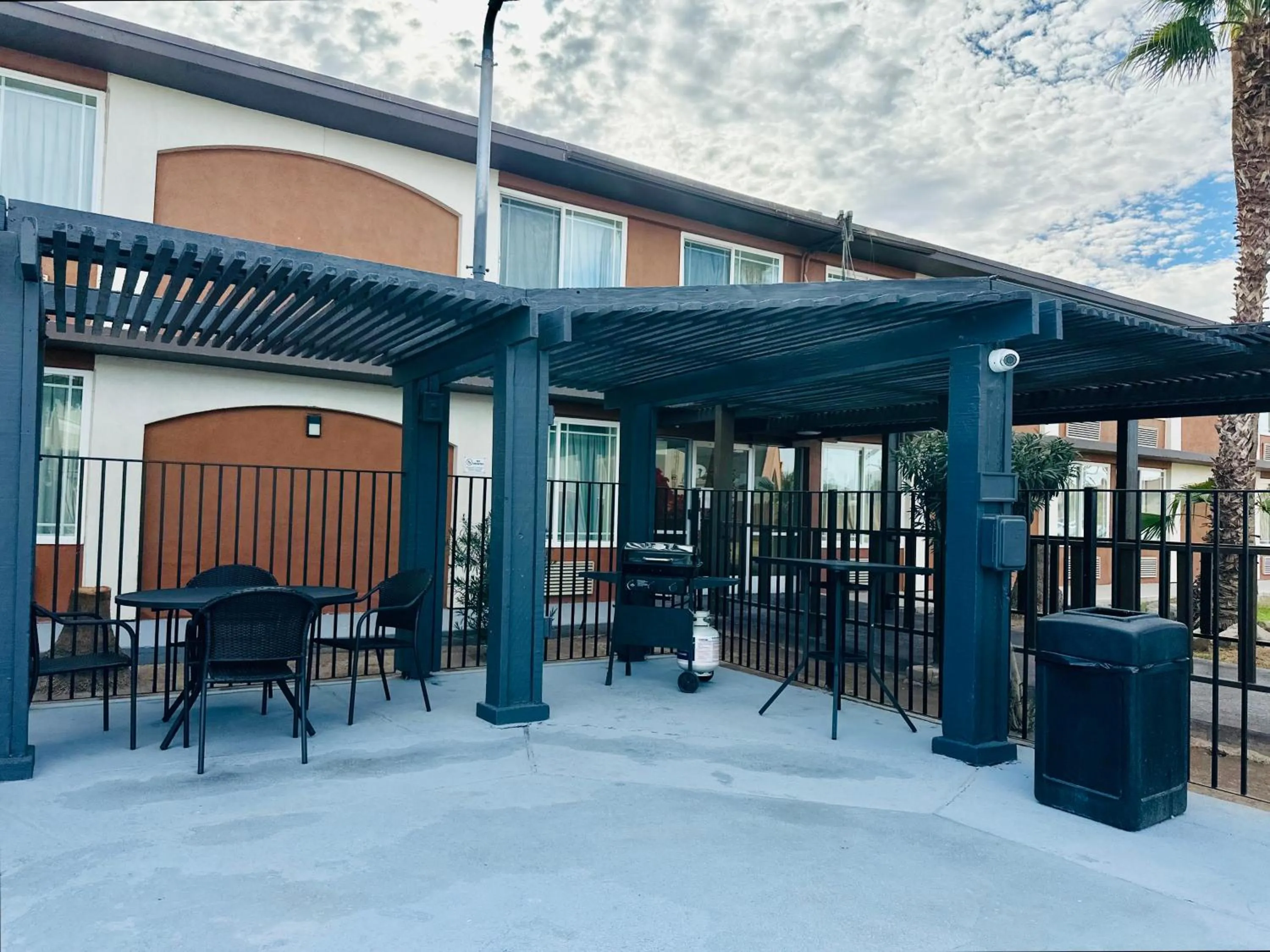 Patio in Ocotillo Inn