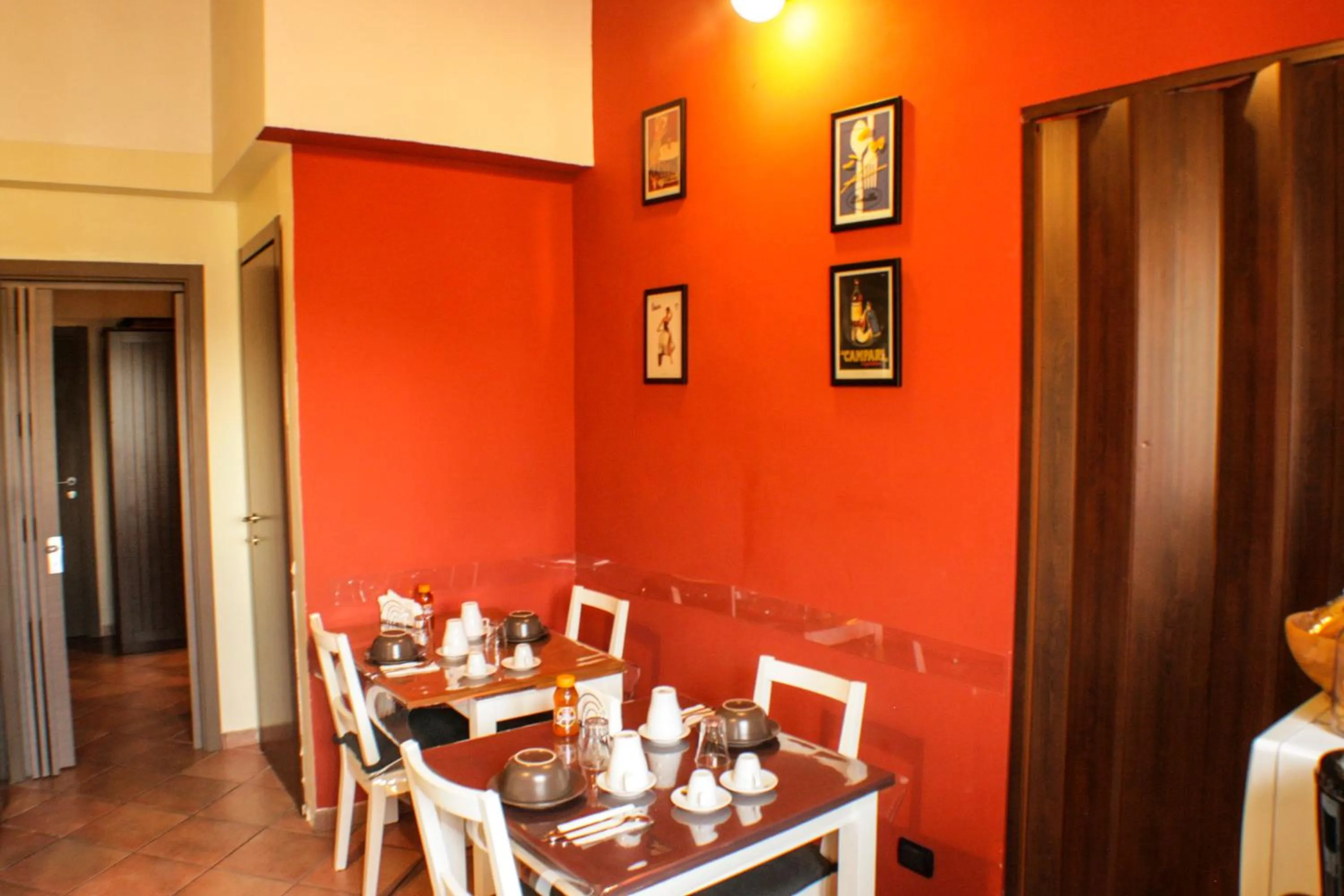 Restaurant/places to eat in Sixtythree guesthouse