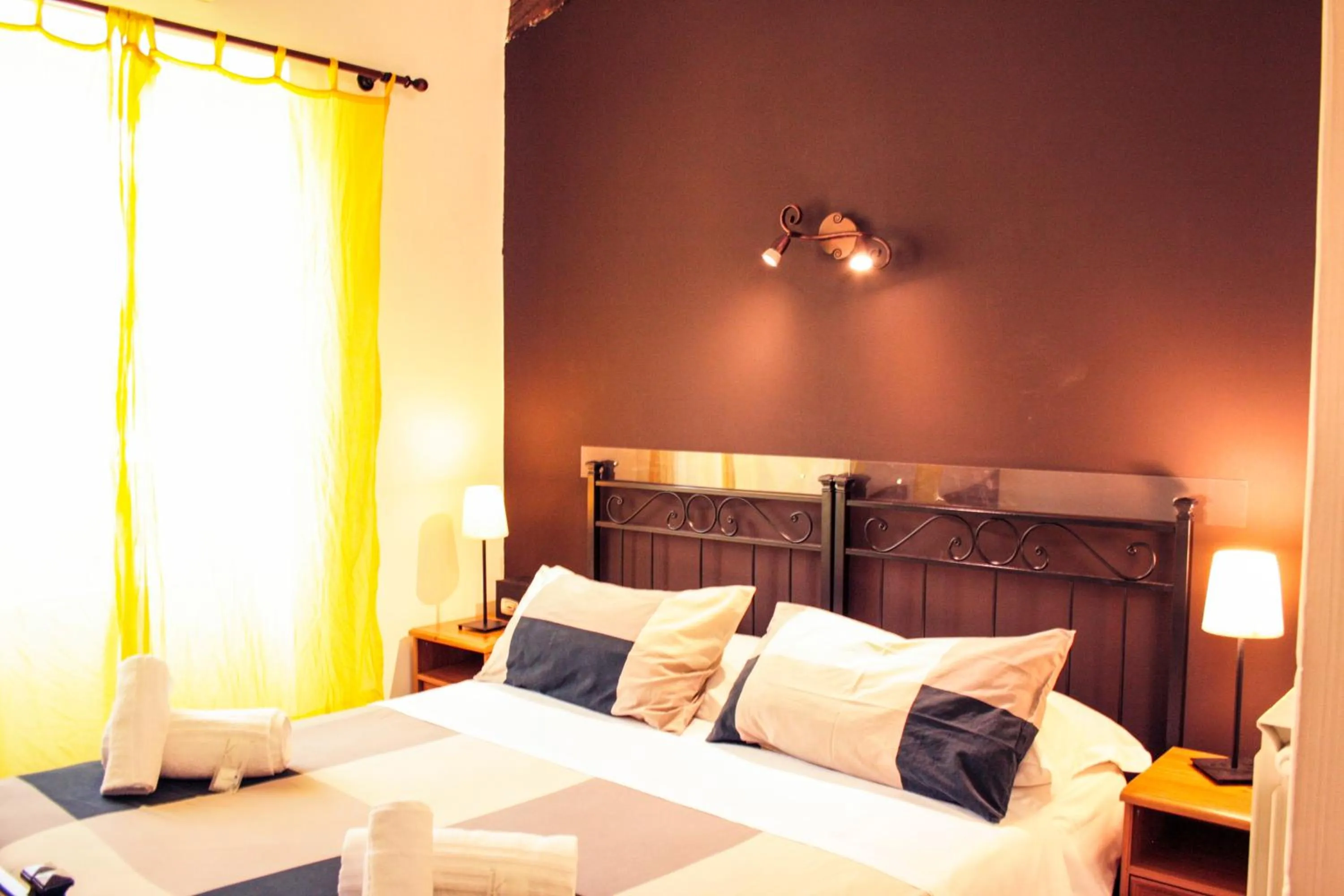 Bed in Sixtythree guesthouse