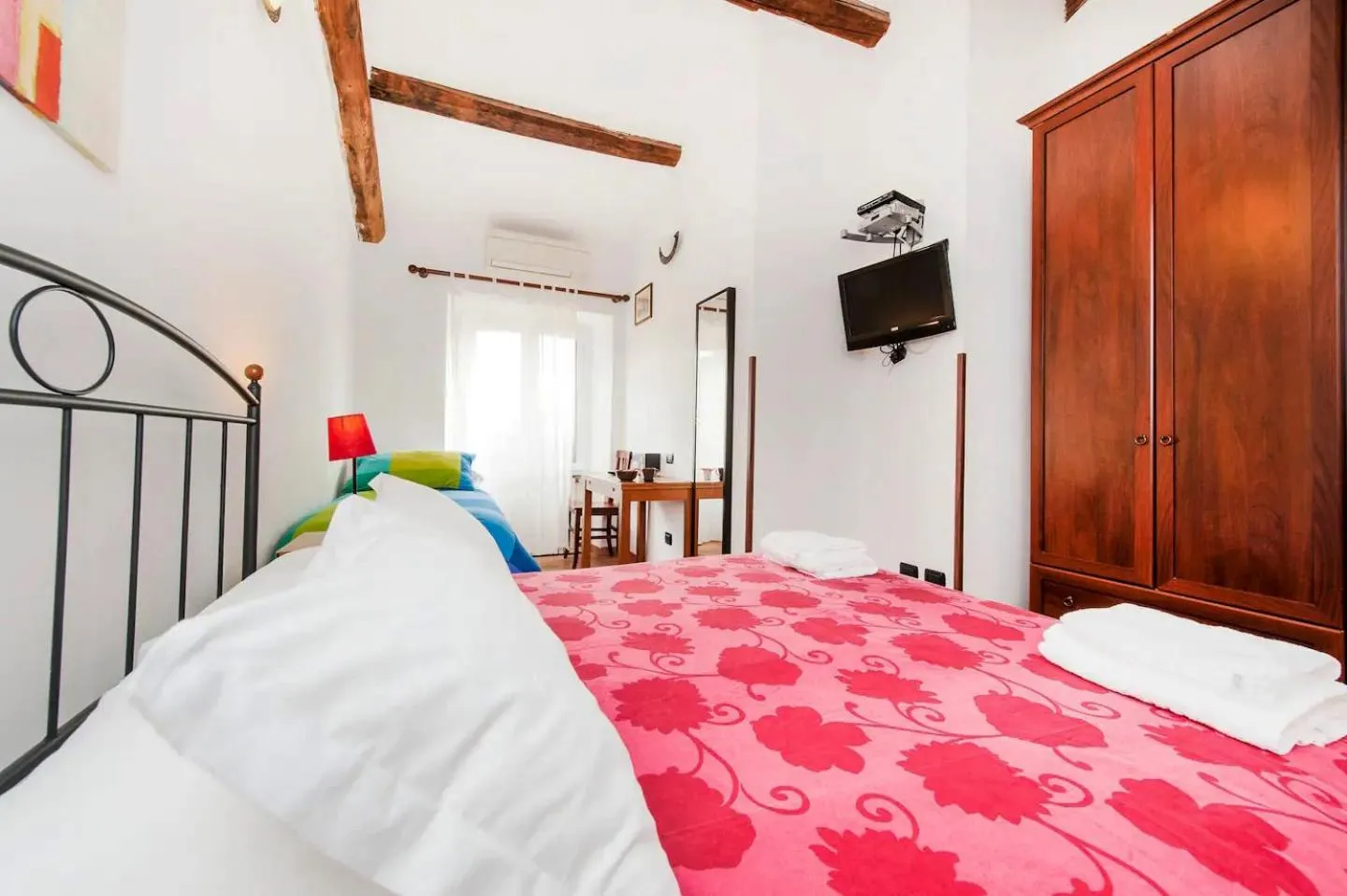 Photo of the whole room, Bed in Sixtythree guesthouse