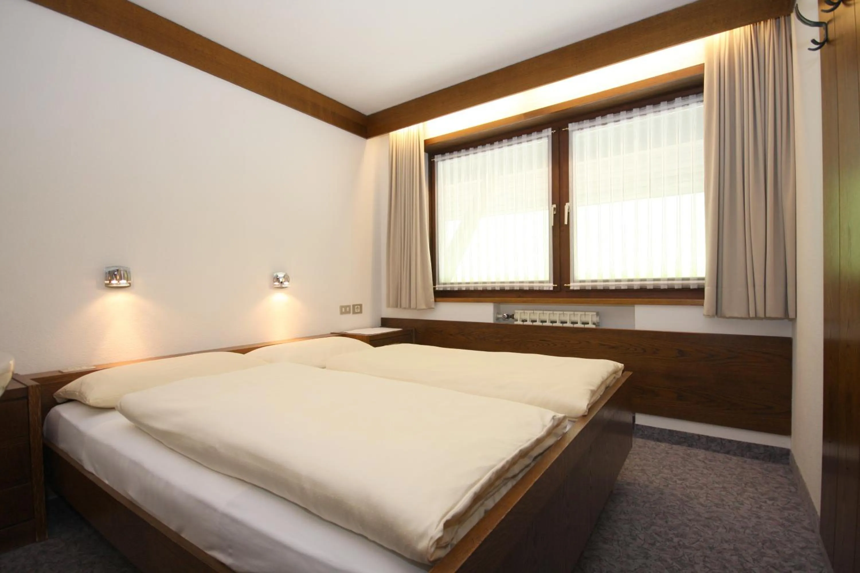 Bedroom, Bed in Apartments Residence Alta Badia