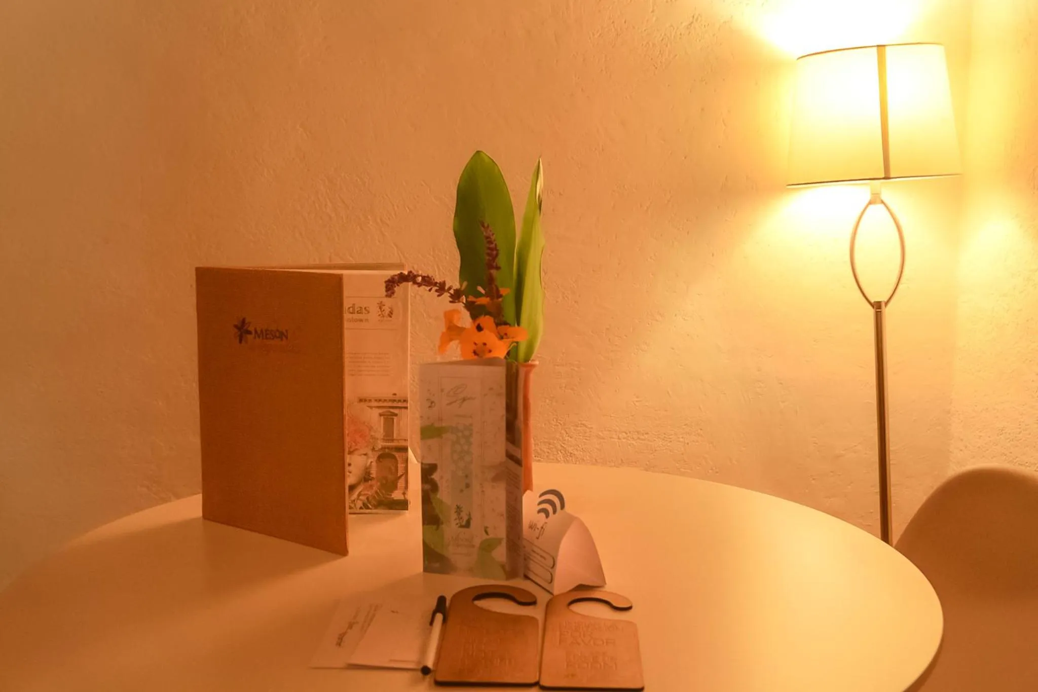 Decorative detail in Mesón De Leyendas Breakfast & Downtown