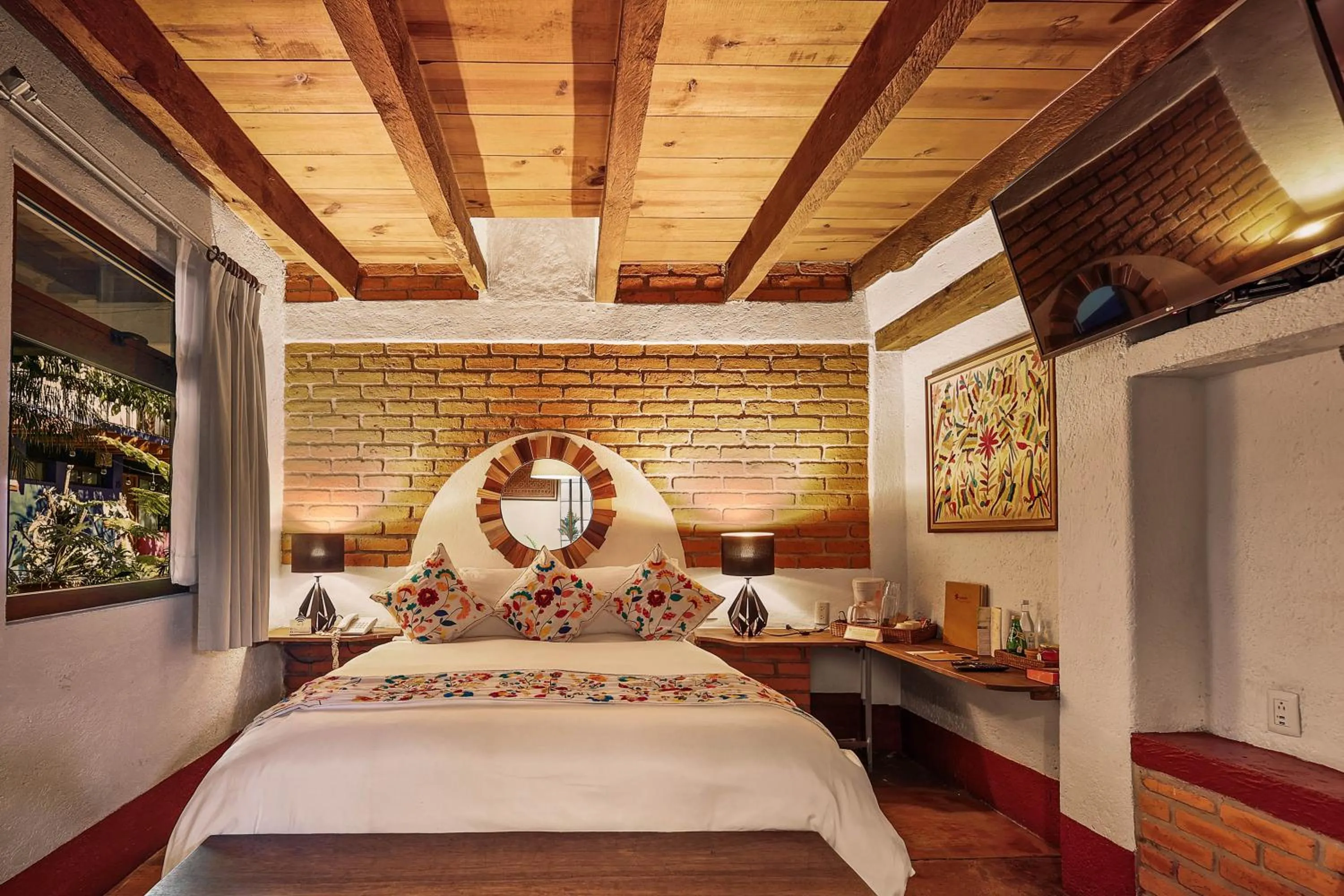 Bed in Mesón De Leyendas Breakfast & Downtown