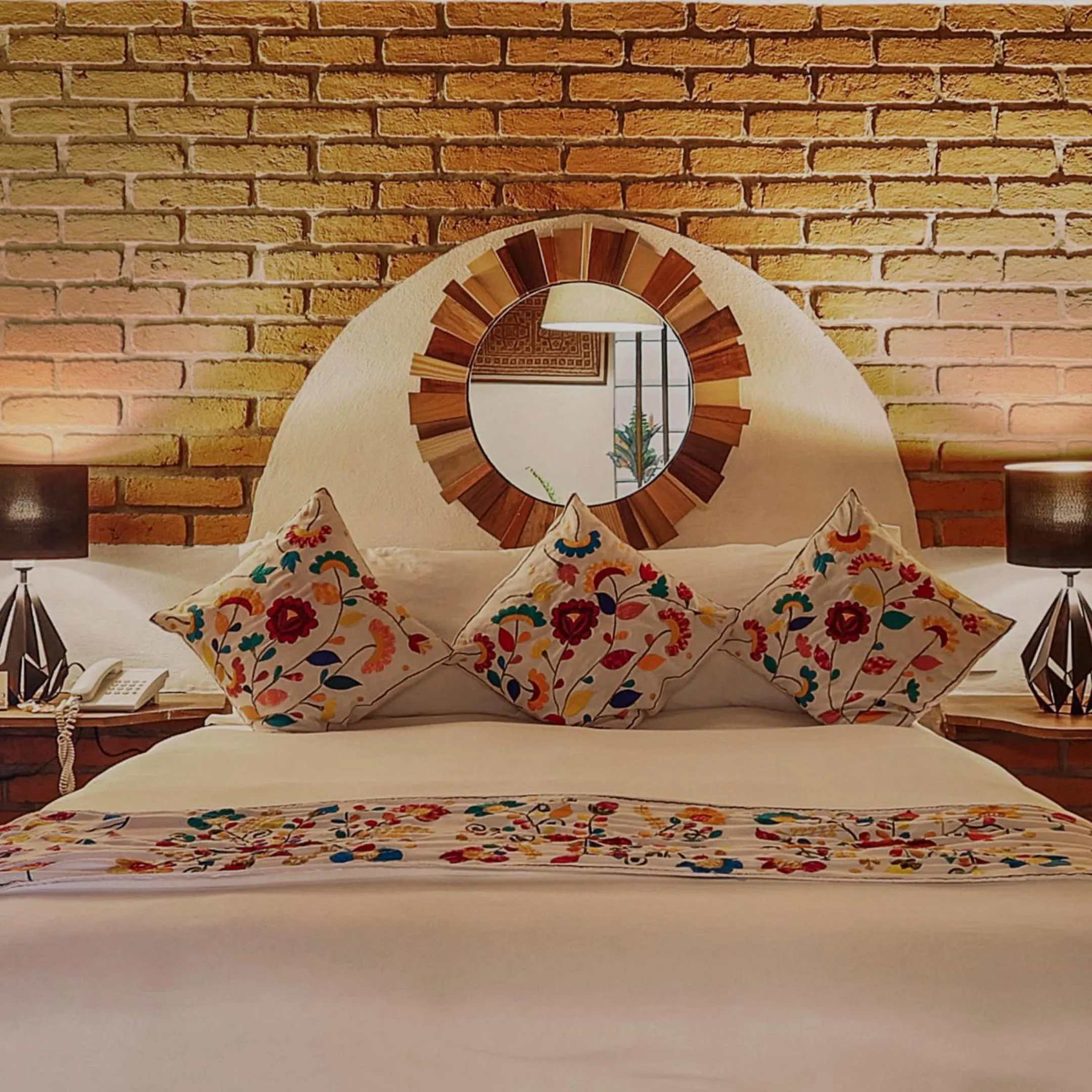 Bed in Mesón De Leyendas Breakfast & Downtown