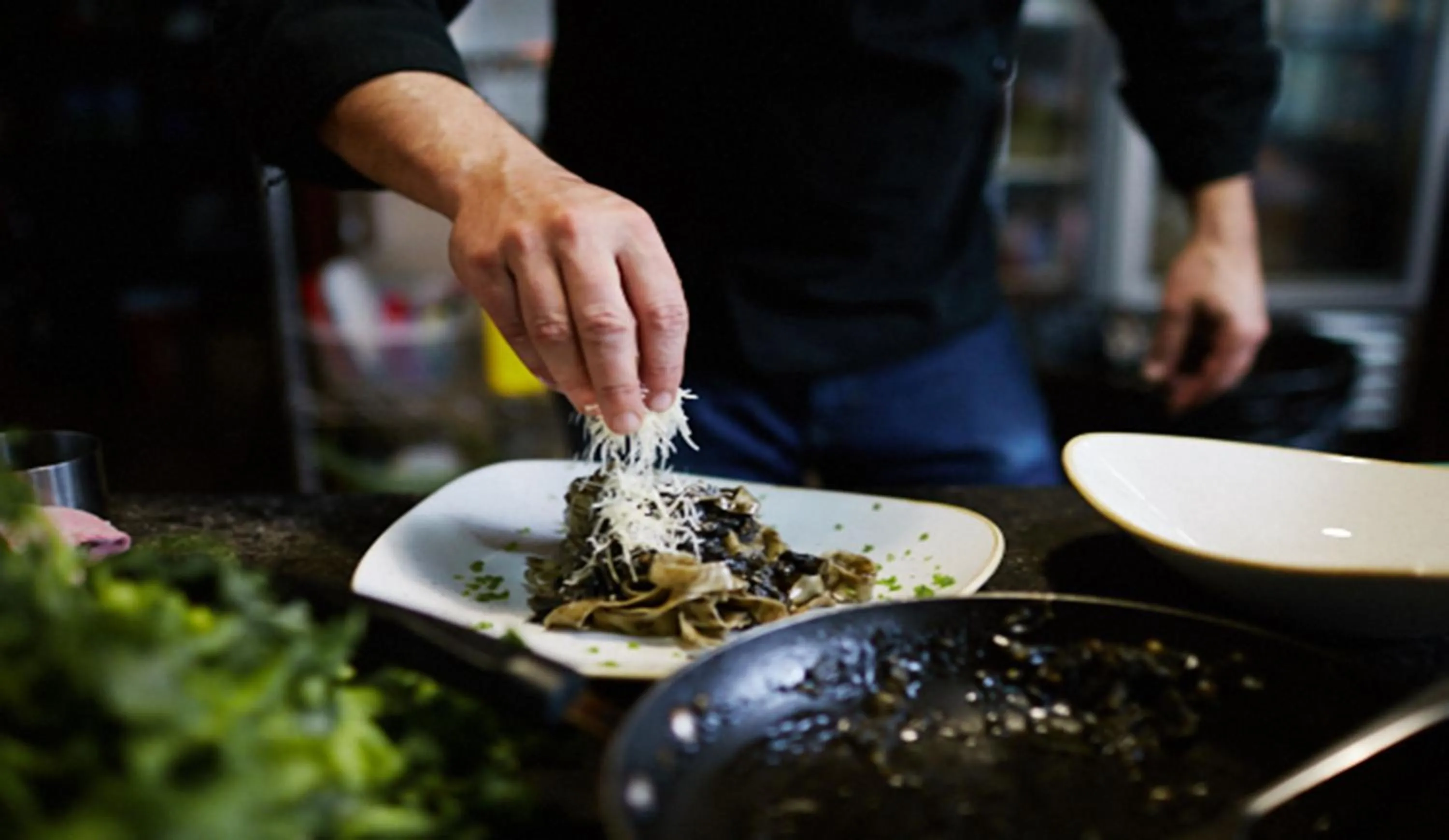 Restaurant/places to eat in Mesón De Leyendas Breakfast & Downtown