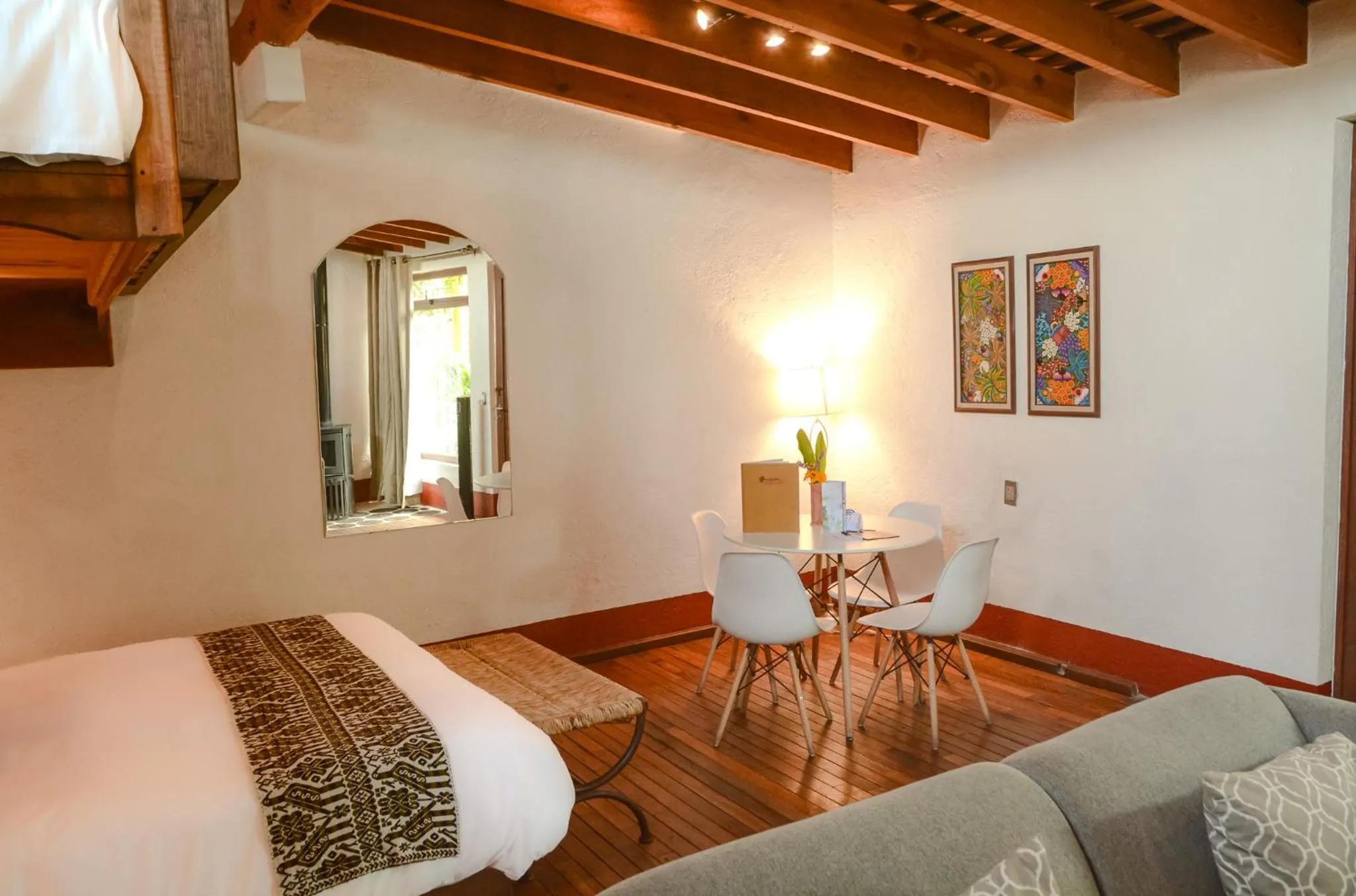 Bed in Mesón De Leyendas Breakfast & Downtown