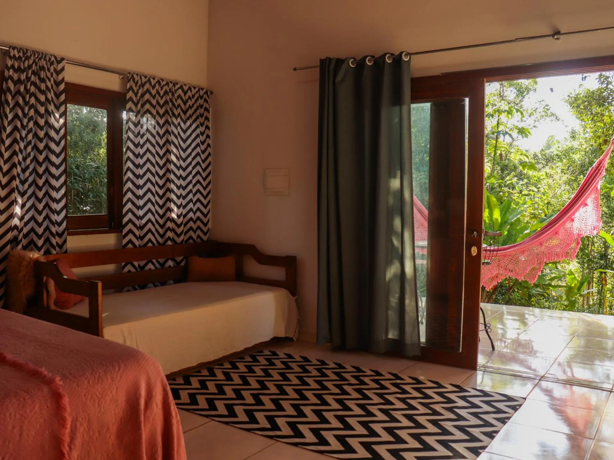 Garden, Bed in Chalés Pura Vida