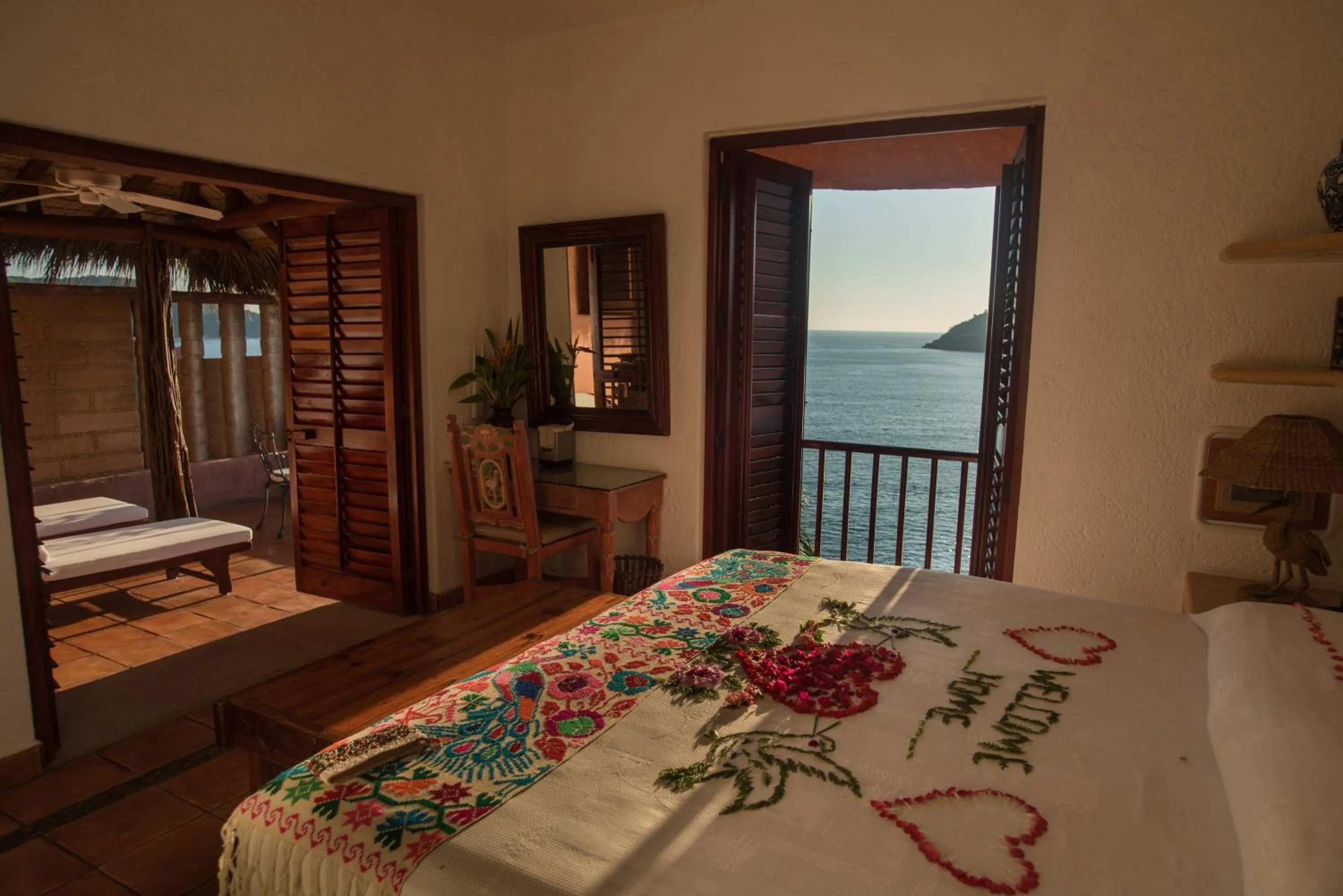 Photo of the whole room, Bed in La Casa Que Canta