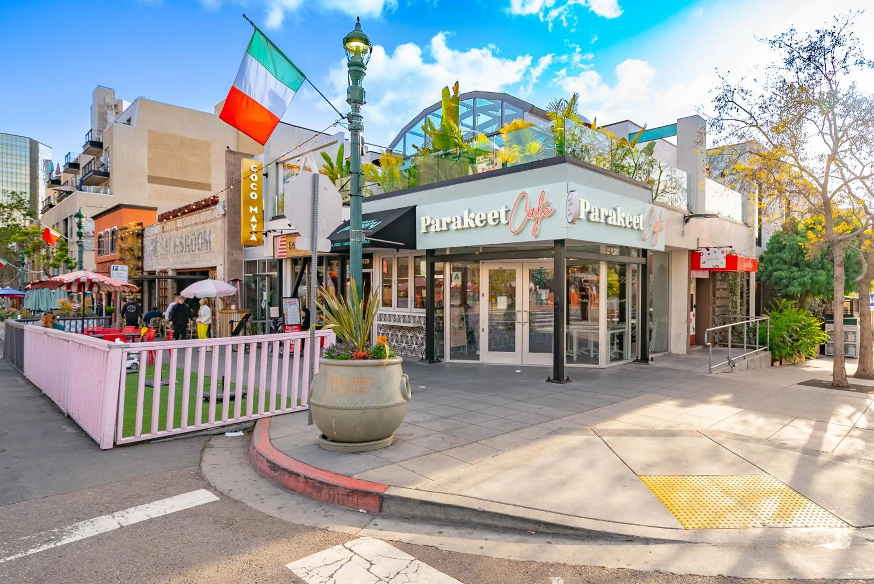 Neighbourhood in Urban Boutique Hotel- Little Italy, Downtown San Diego