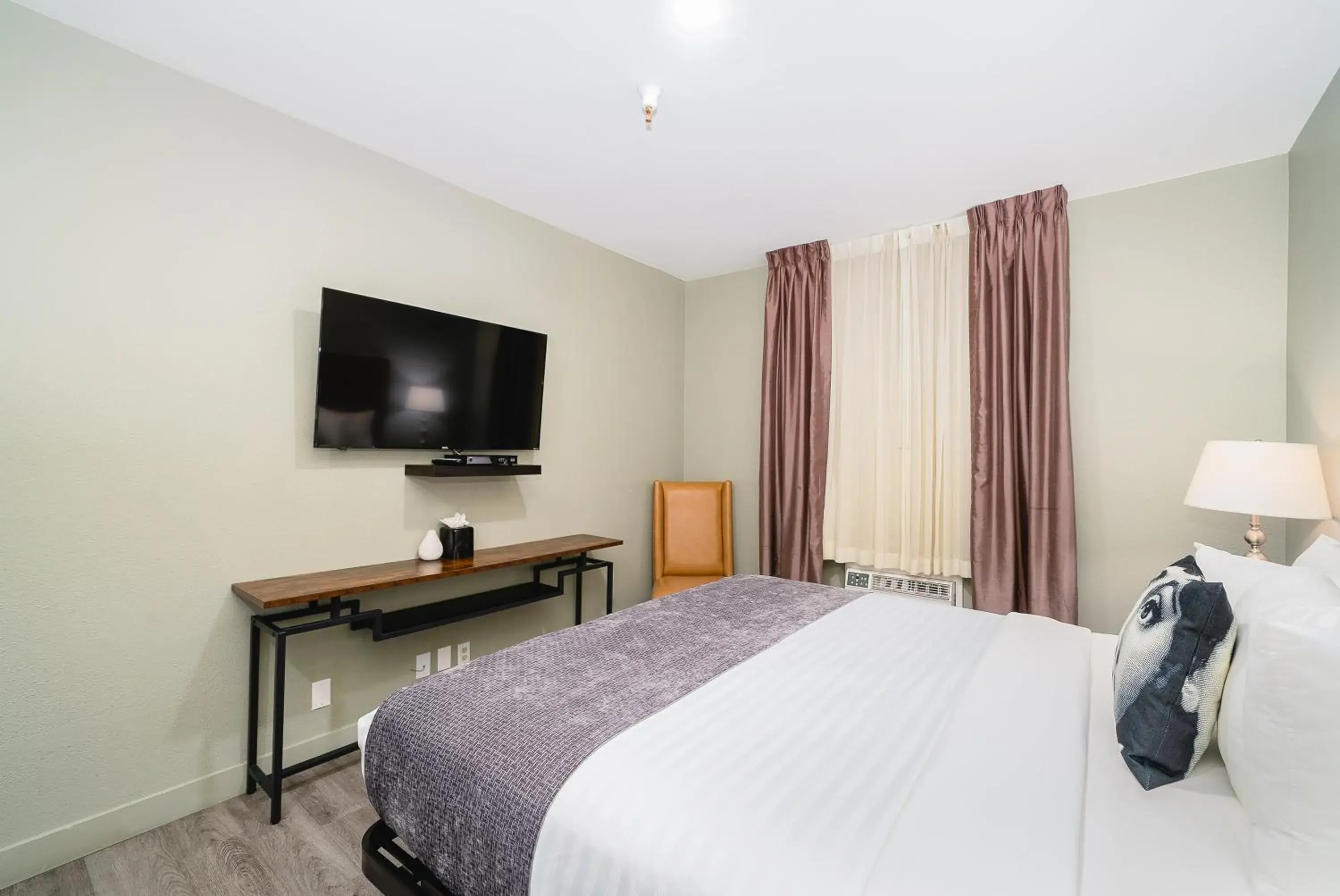 Standard King Room in Urban Boutique Hotel- Little Italy, Downtown San Diego Standard King Room in Urban Boutique Hotel- Little Italy, Downtown San Diego