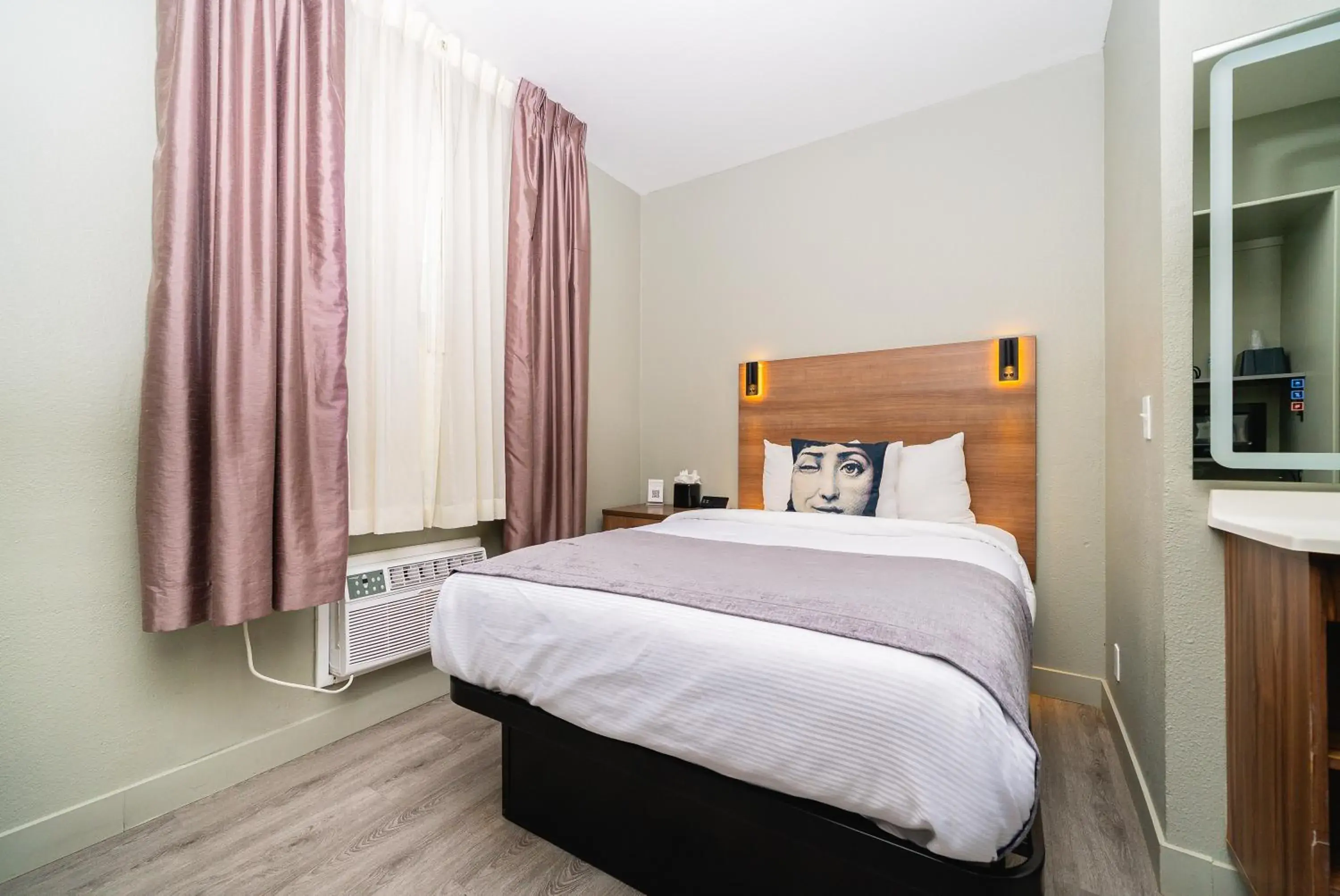 Budget Double Room in Urban Boutique Hotel- Little Italy, Downtown San Diego Budget Double Room in Urban Boutique Hotel- Little Italy, Downtown San Diego