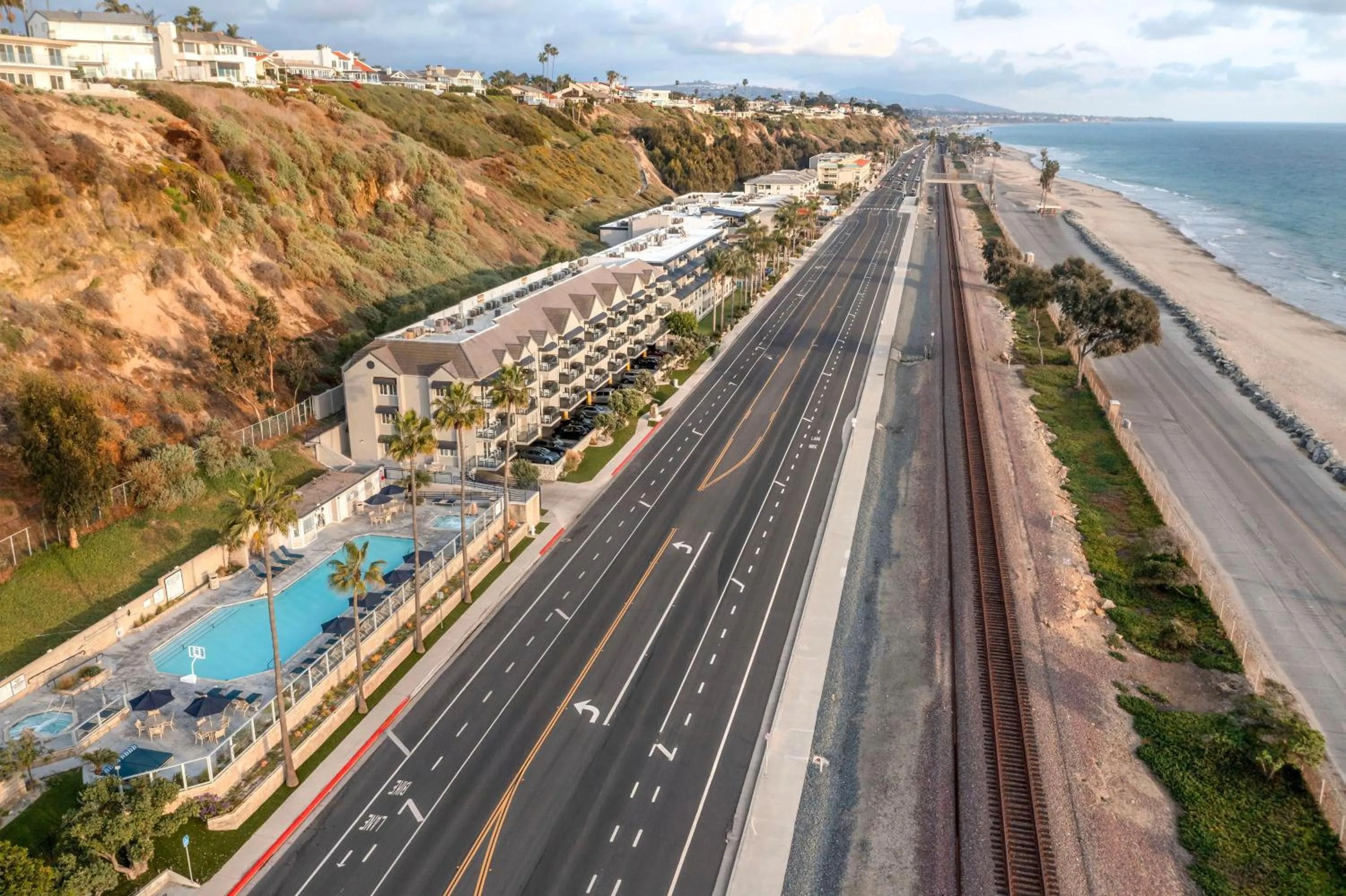 Property building in Hilton Vacation Club Riviera Beach & Shores