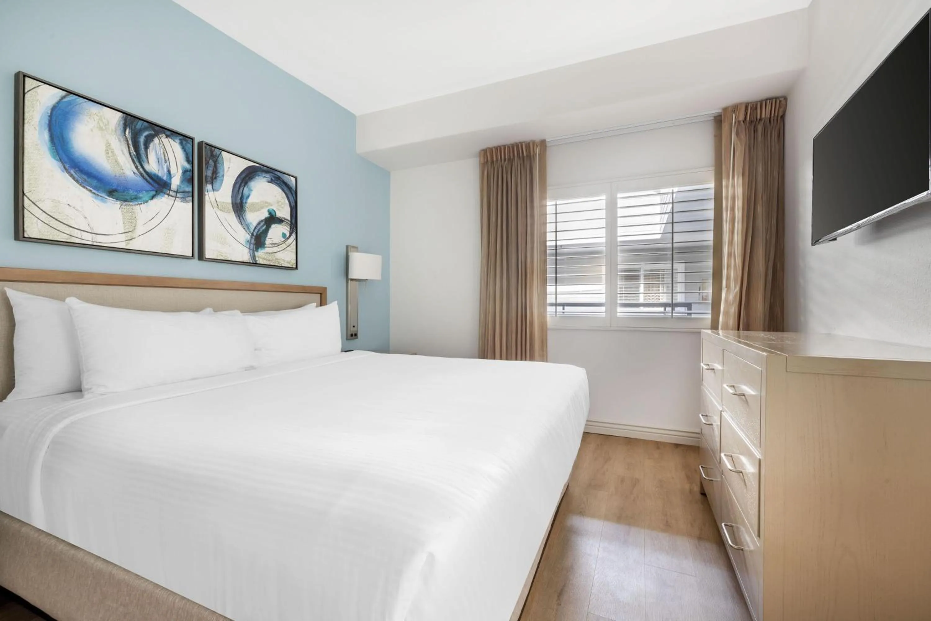 Bed in Hilton Vacation Club Riviera Beach & Shores