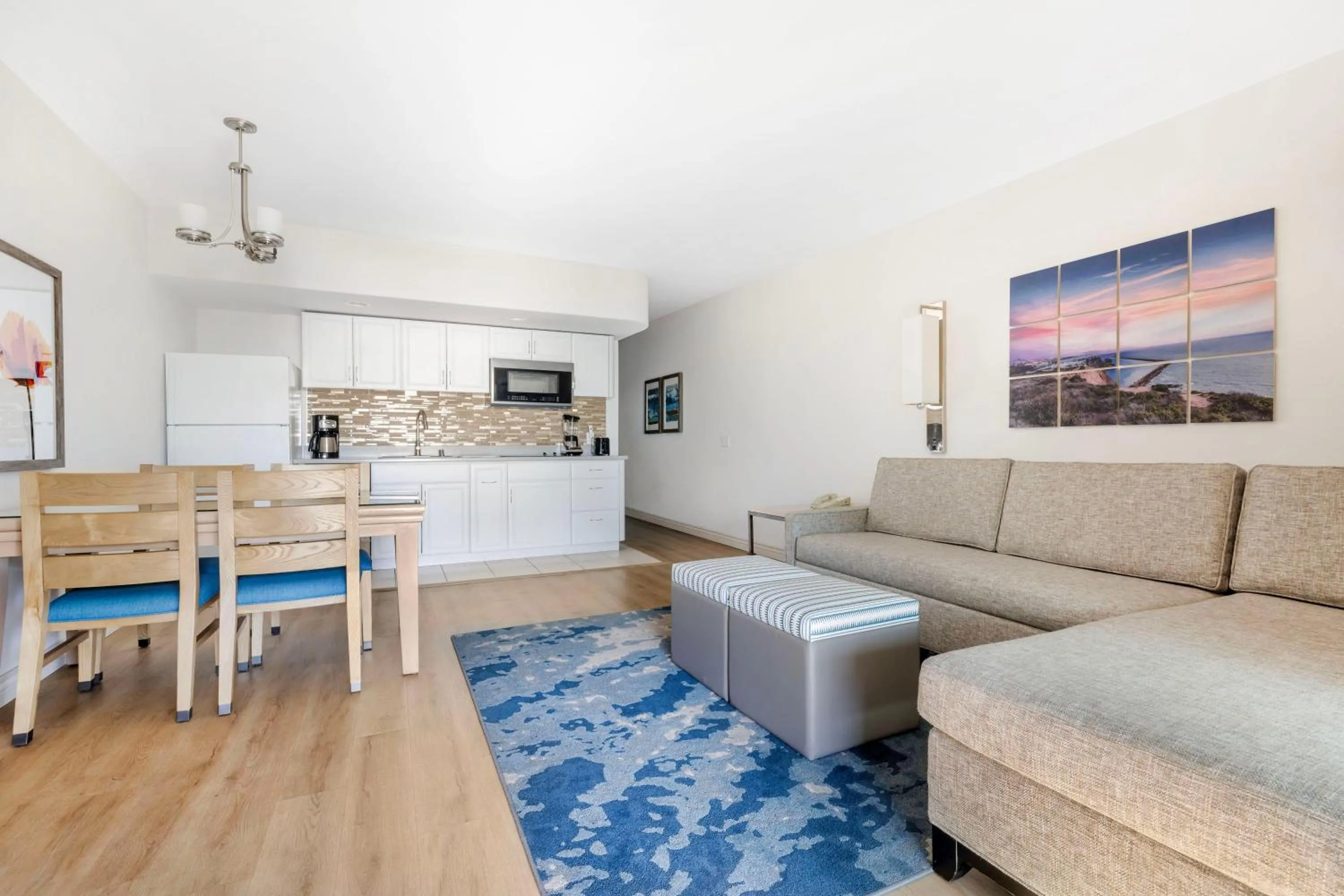 kitchen in Hilton Vacation Club Riviera Beach & Shores