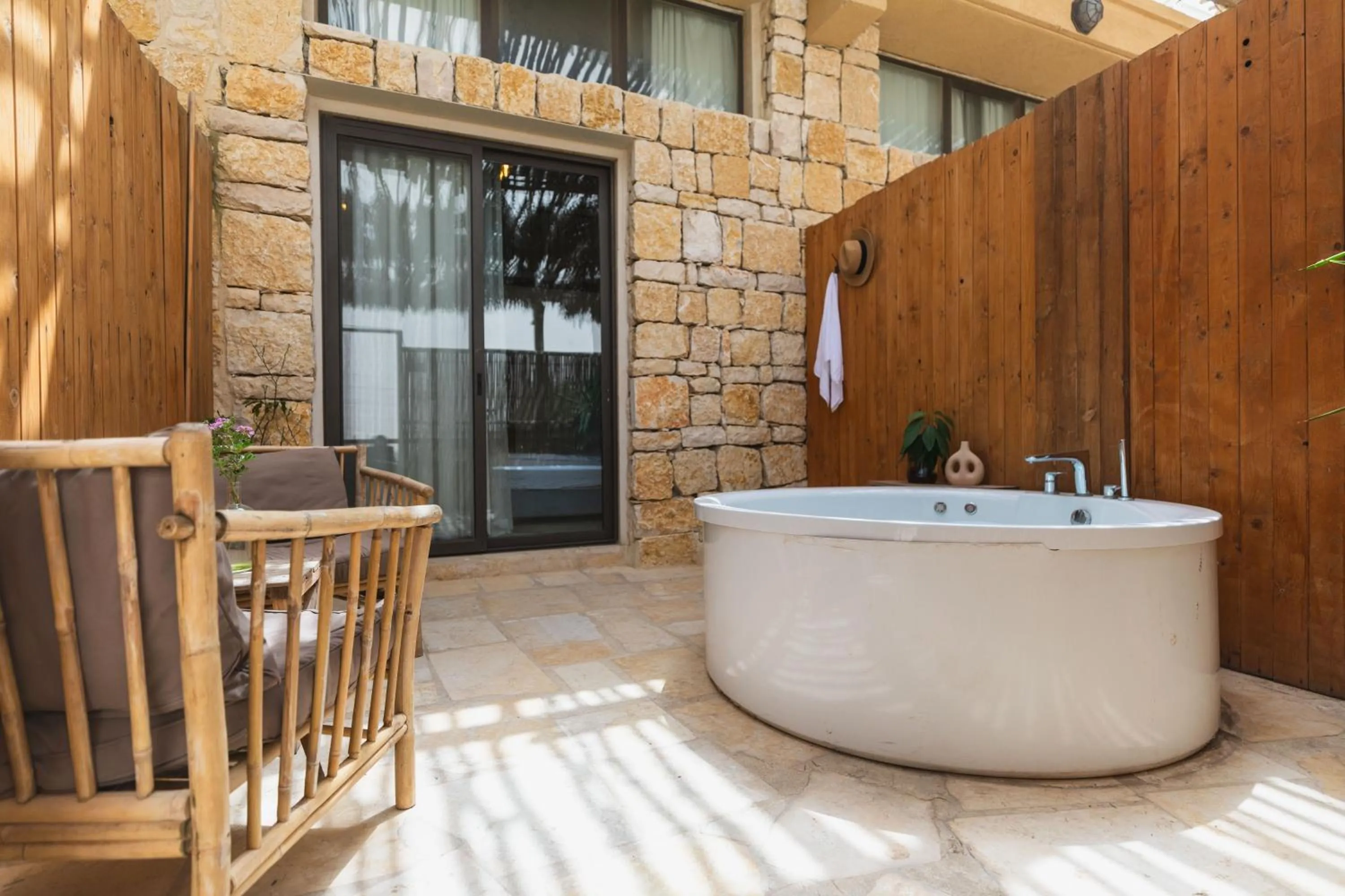 Hot Tub in Jacob Mitzpe Ramon