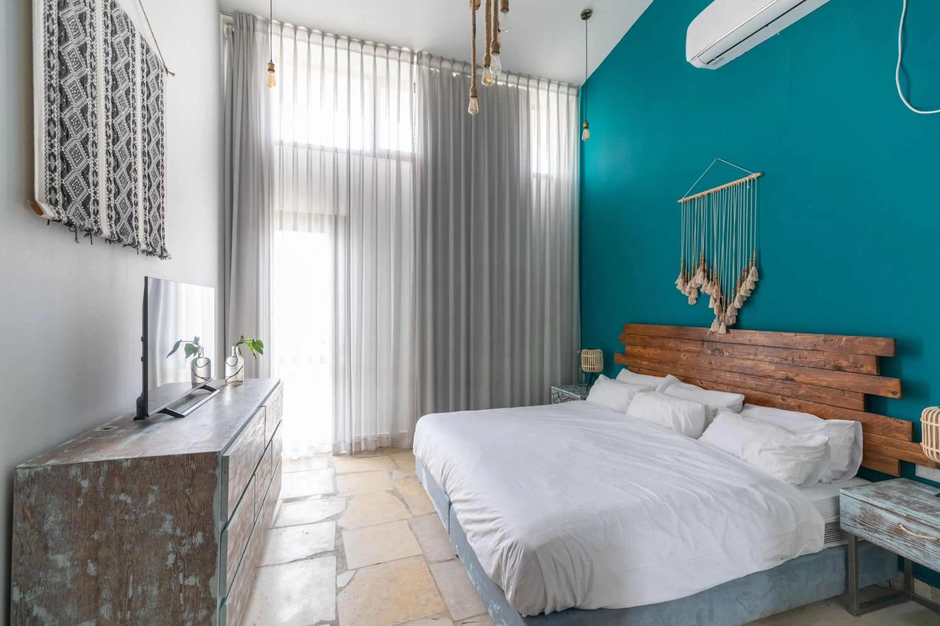 Photo of the whole room, Bed in Jacob Mitzpe Ramon