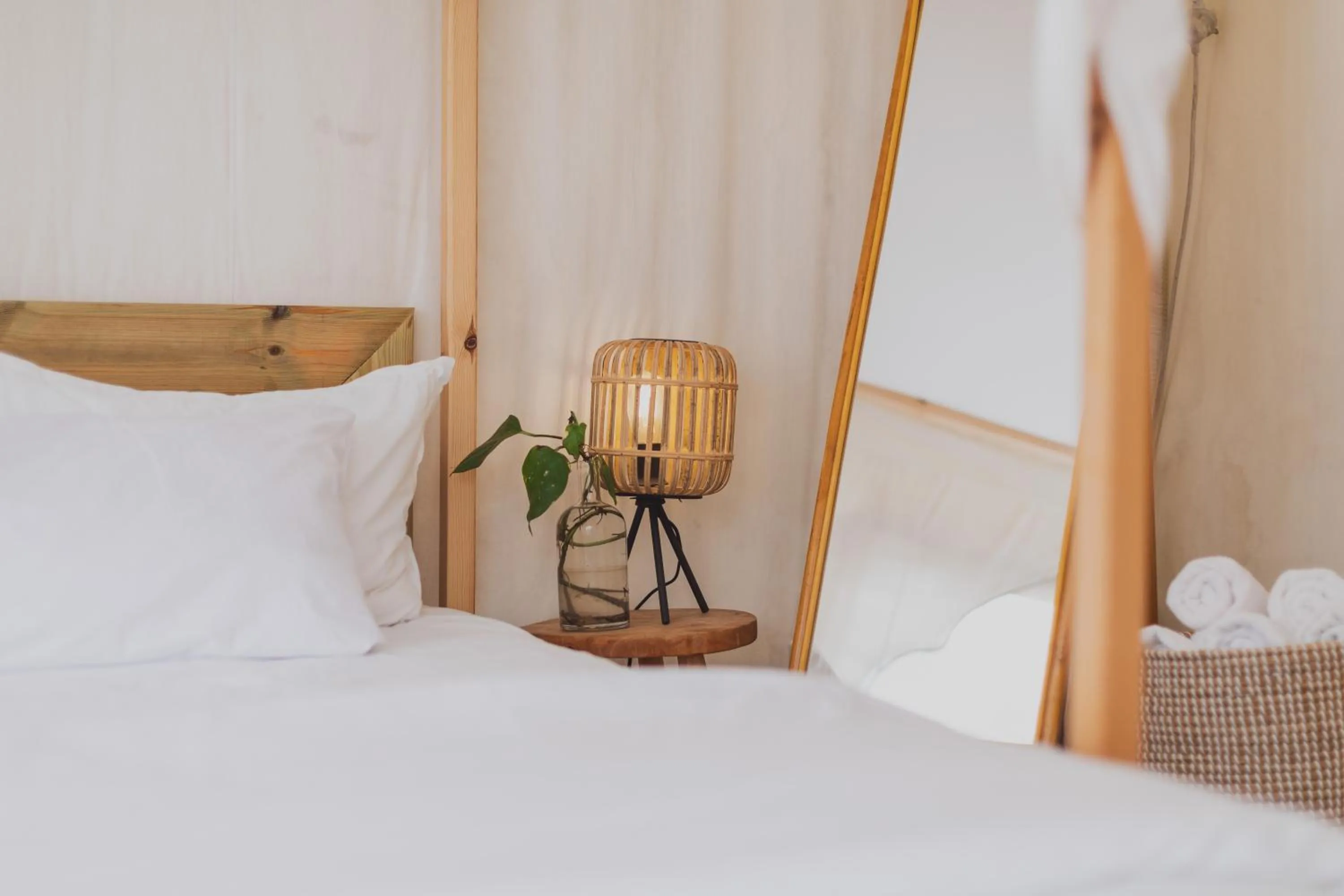 Bed in Jacob Mitzpe Ramon