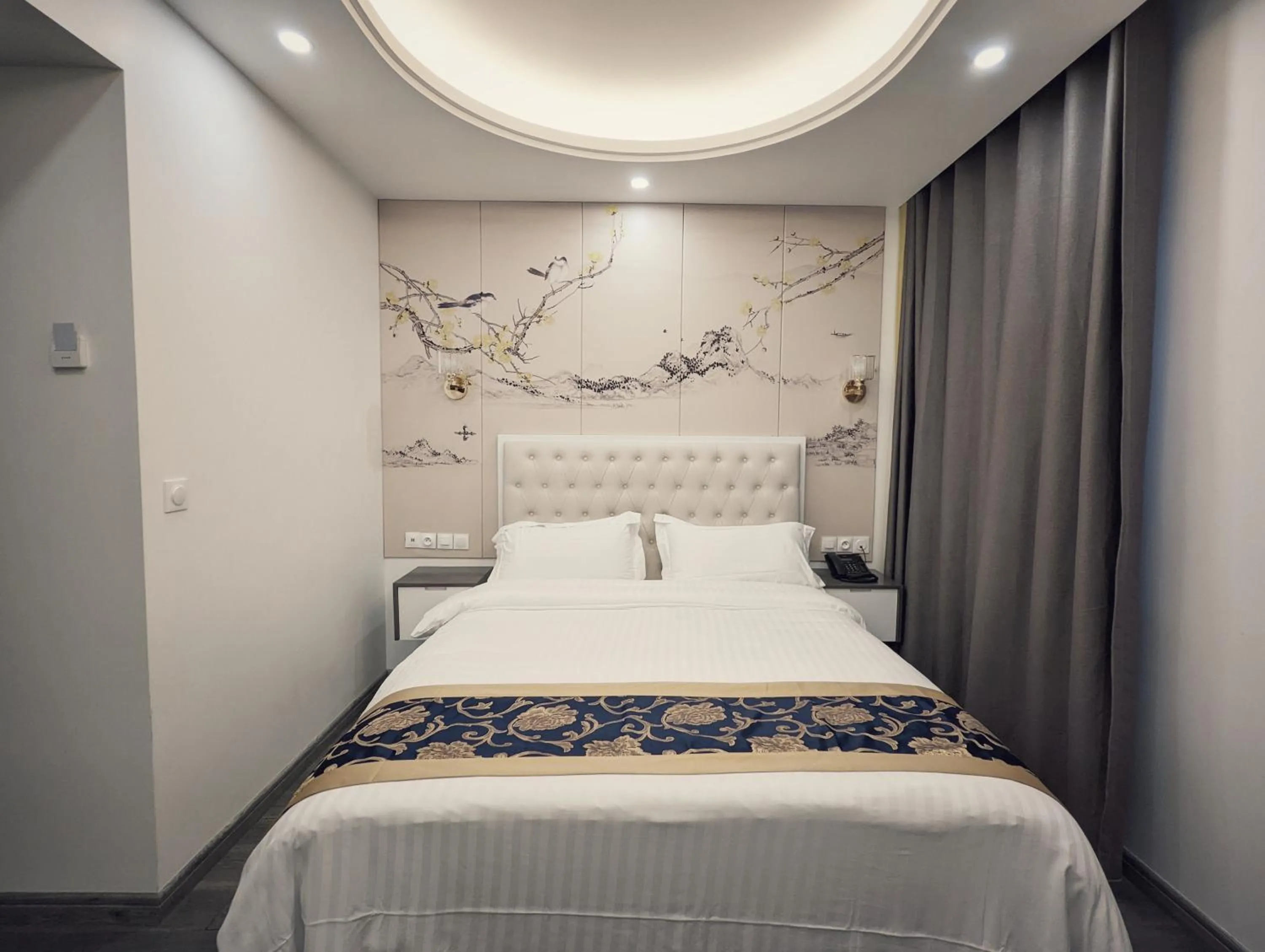 Bedroom, Bed in KYRIAD ROUEN SUD - Sotteville les Rouen