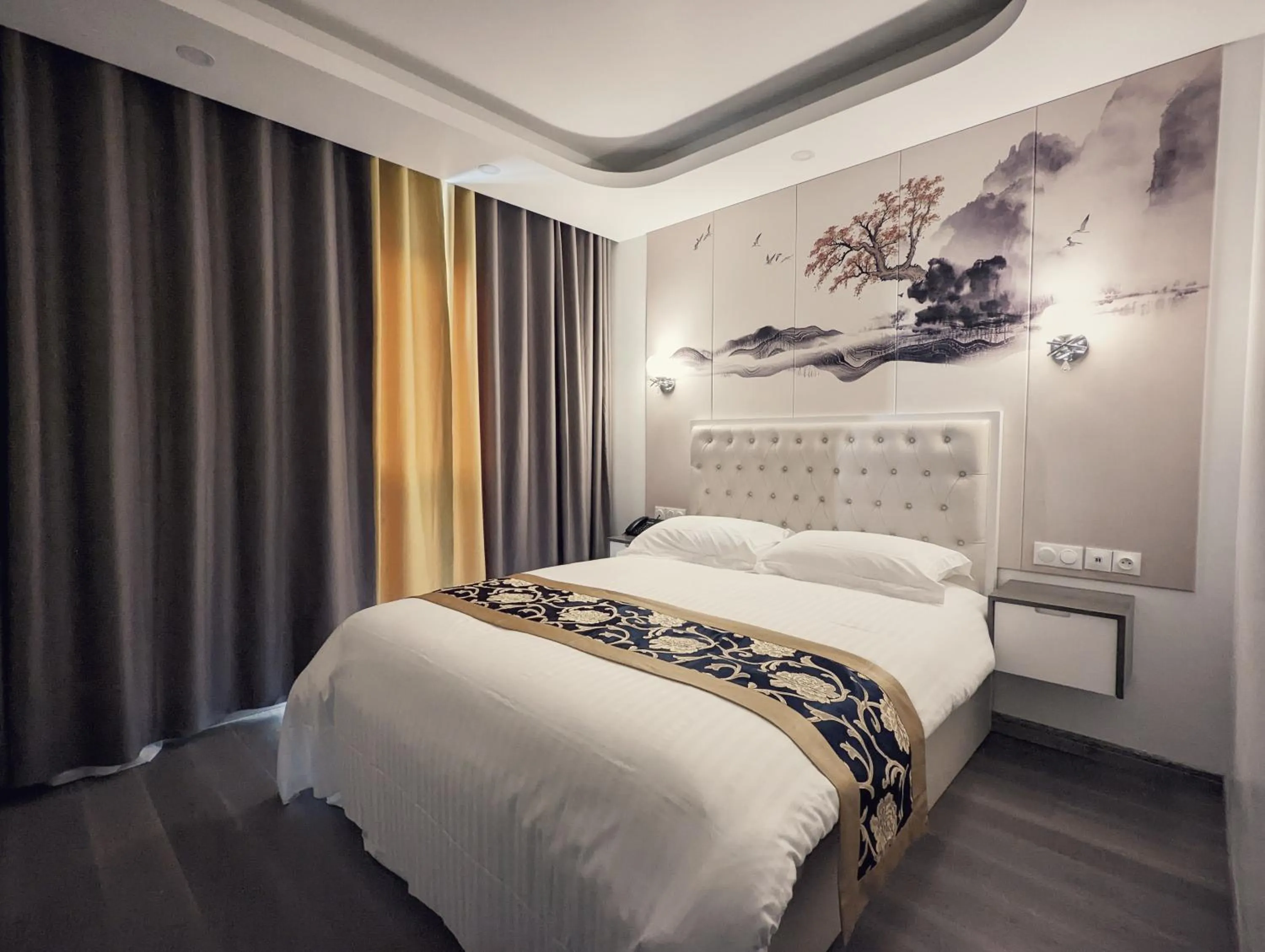 Bedroom, Bed in KYRIAD ROUEN SUD - Sotteville les Rouen