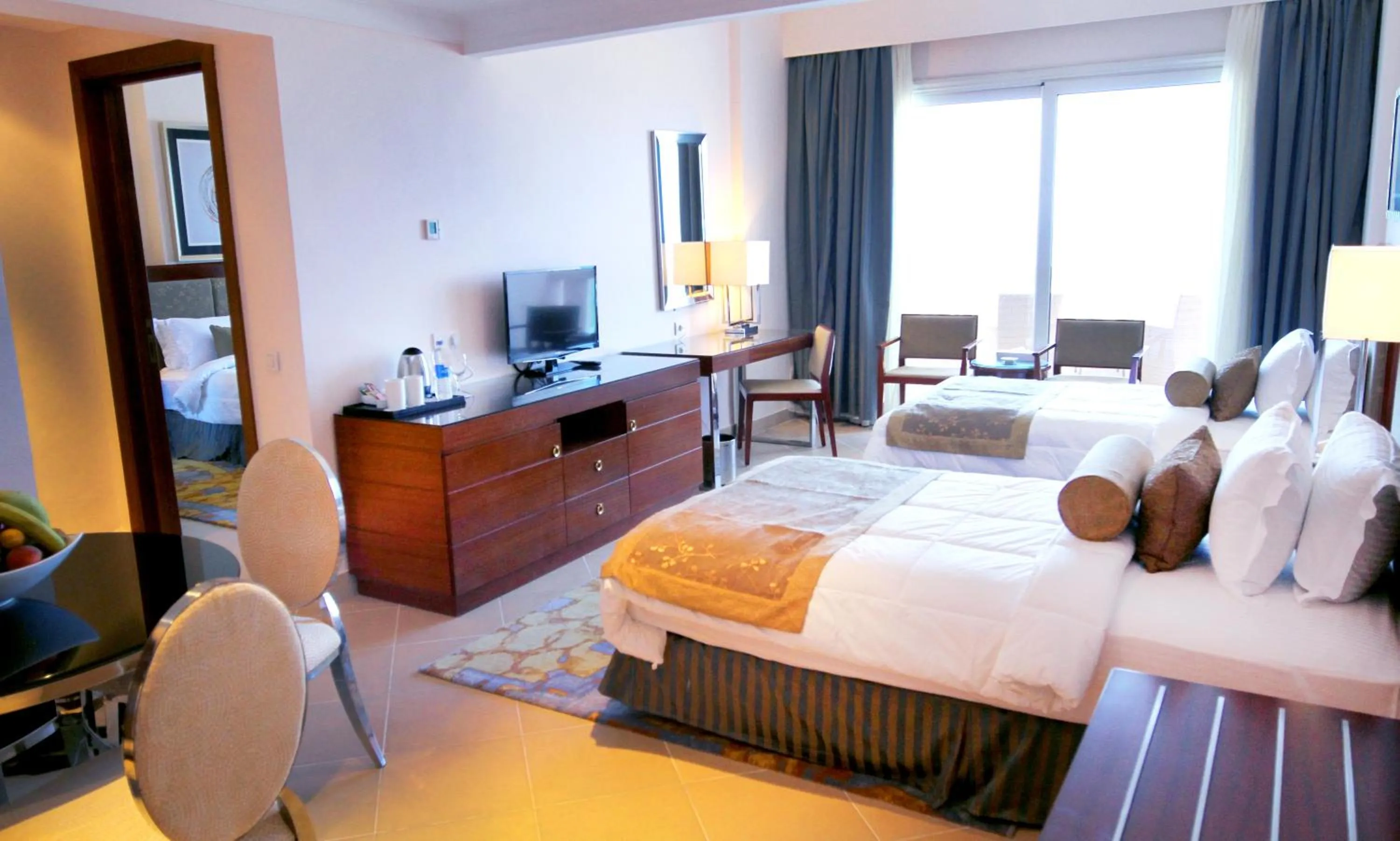 Bedroom, Bed in Tolip Hotel Alexandria