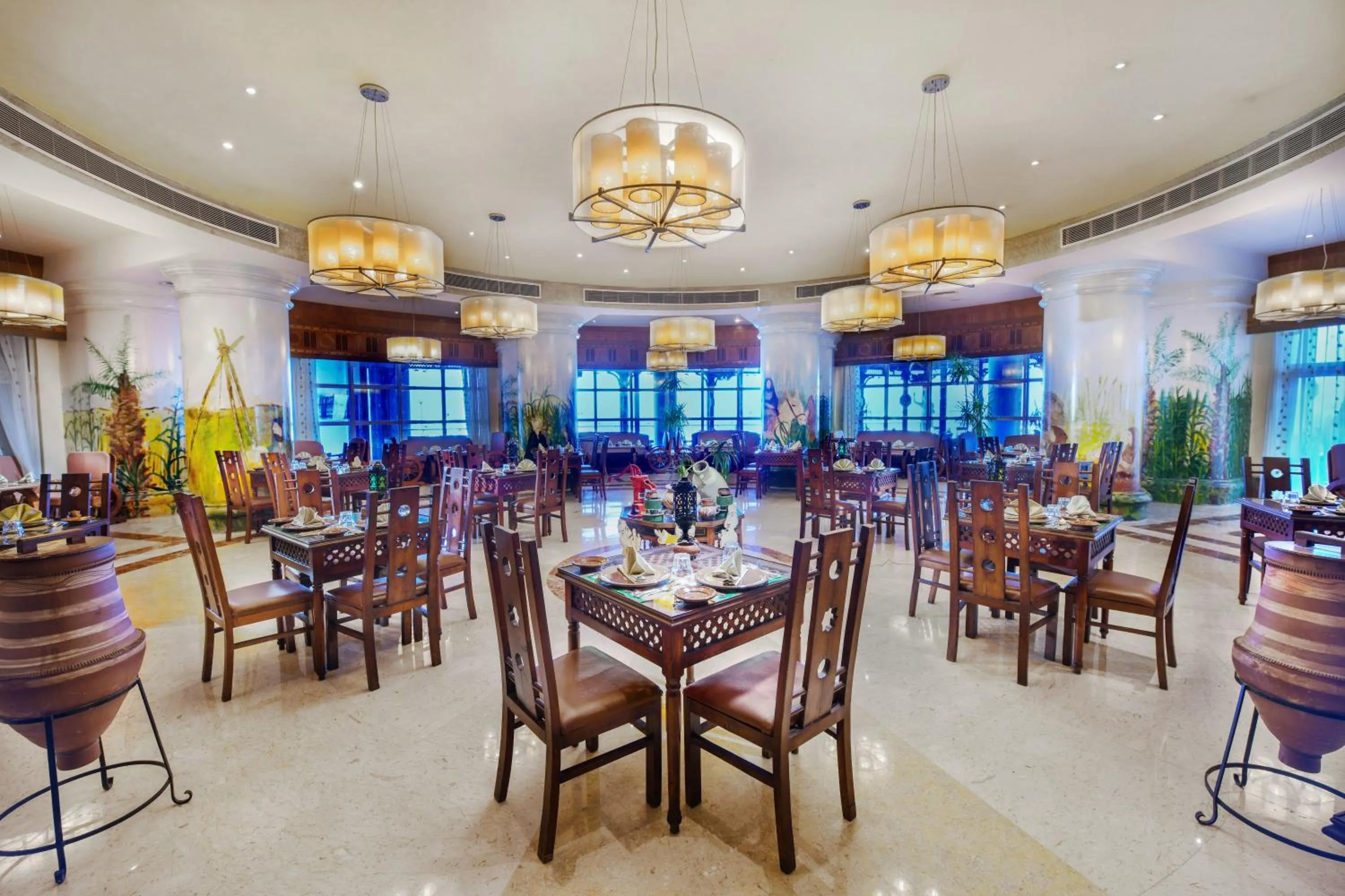 Restaurant/places to eat in Tolip Hotel Alexandria