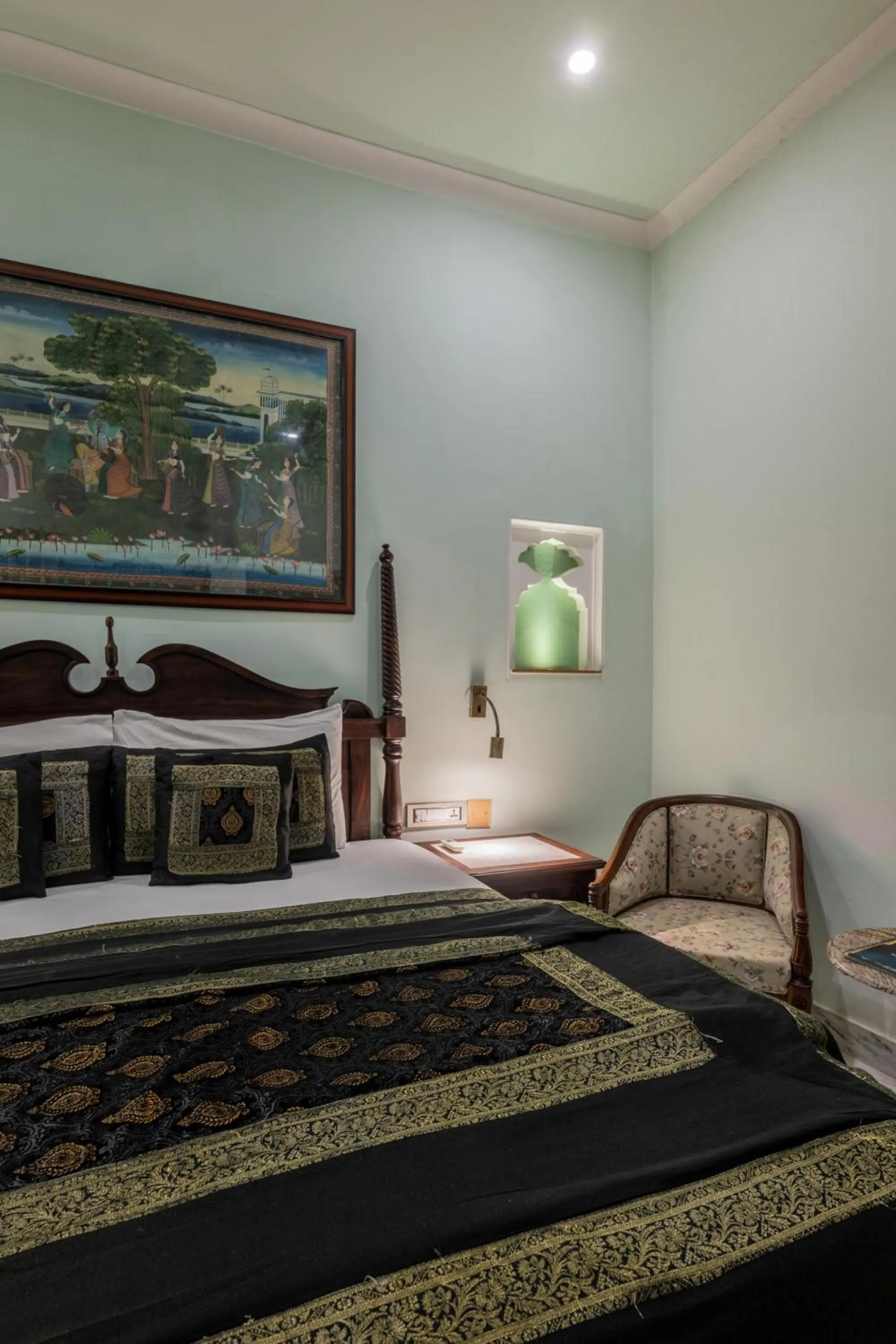Bed in Rajasthan Palace - A Heritage Boutique Hotel in Jaipur