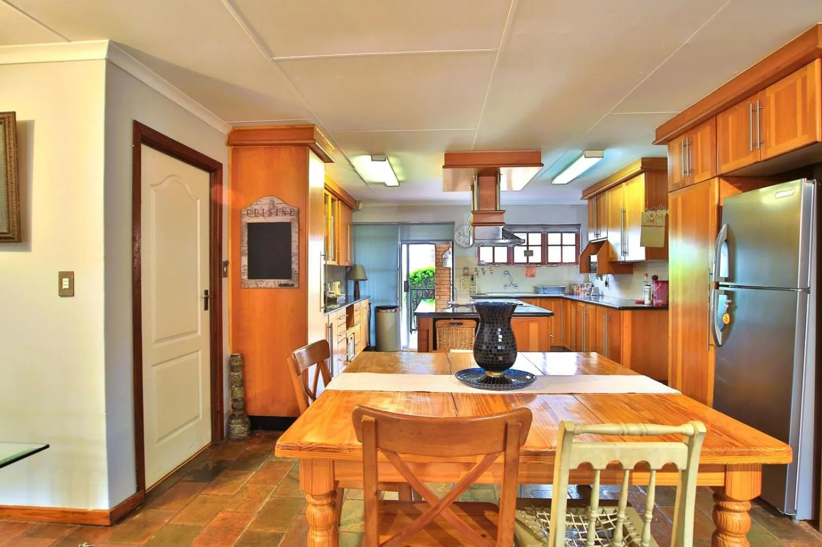 Communal kitchen in Mereke Manor