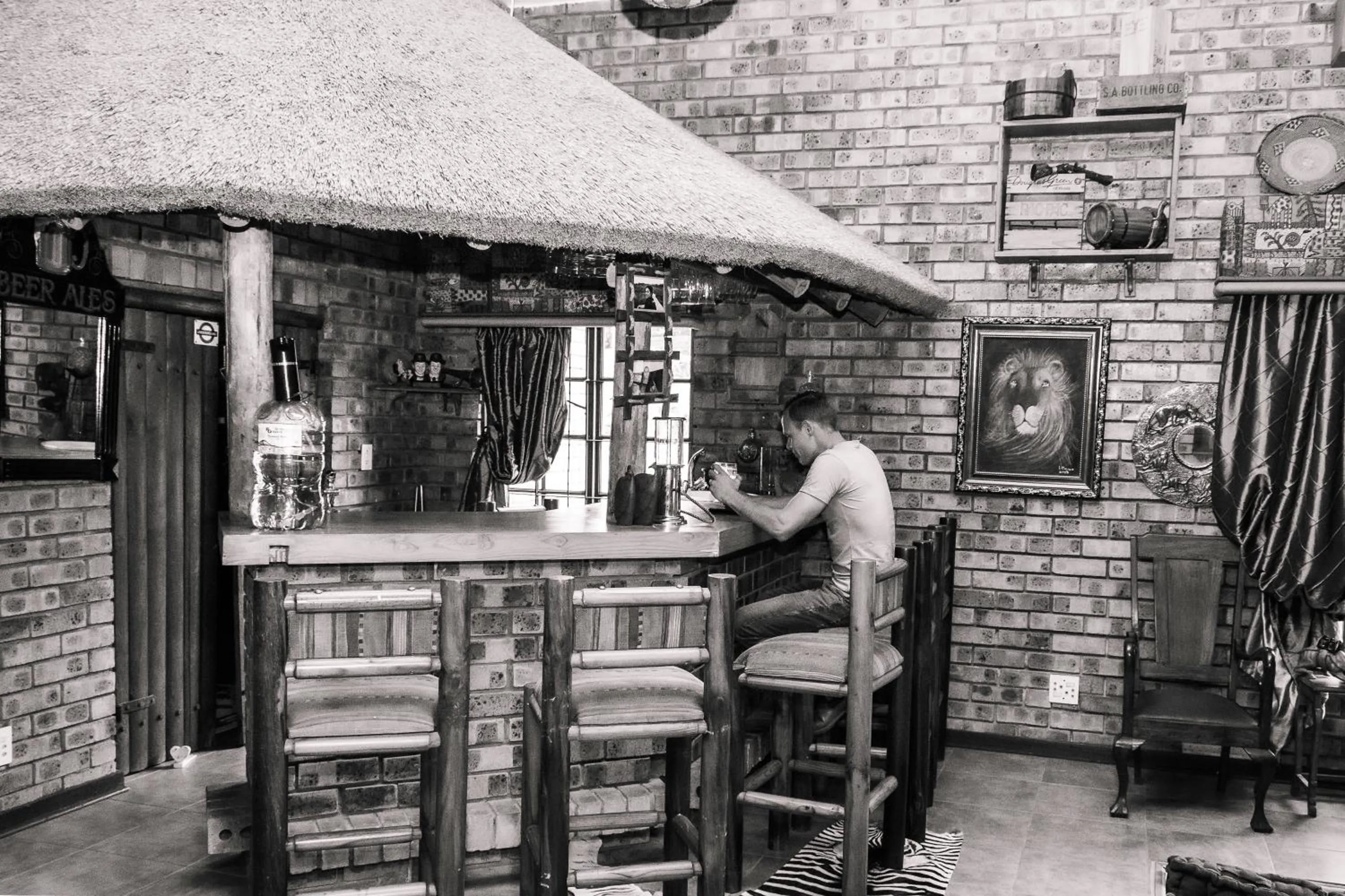 Lounge or bar in Mereke Manor