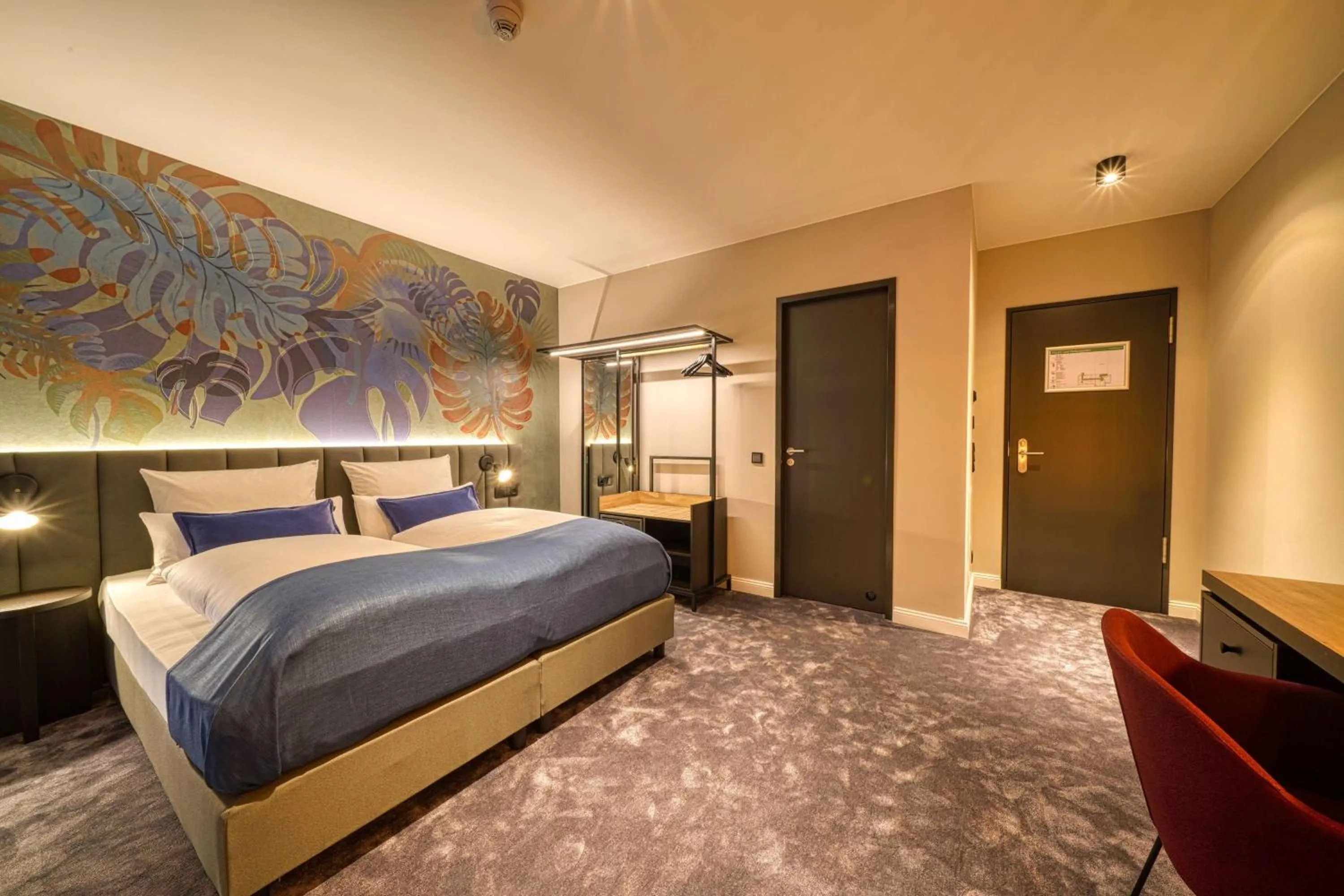 Photo of the whole room, Bed in Vienna House Easy by Wyndham Bonn City