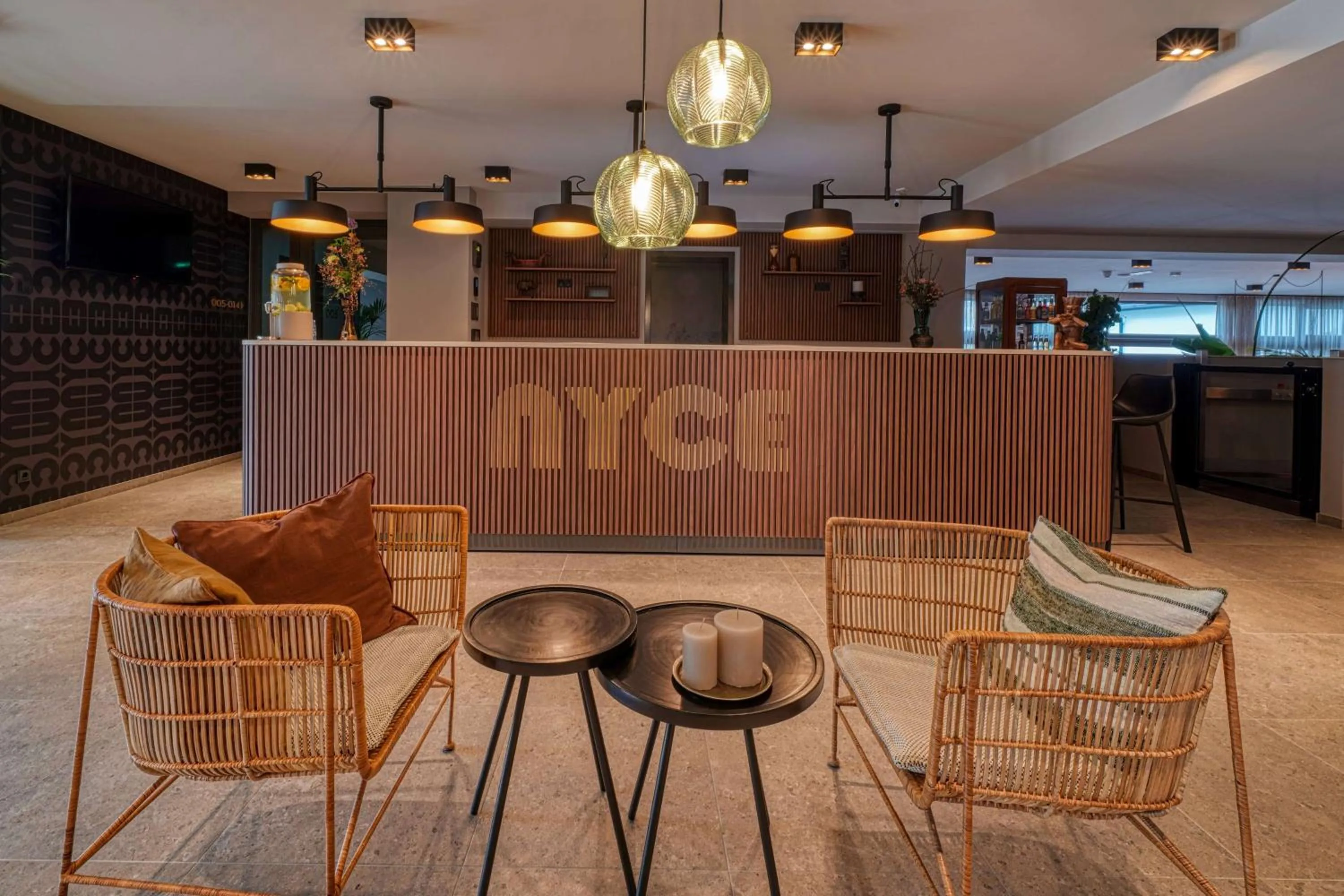 Lobby or reception in Vienna House Easy by Wyndham Bonn City