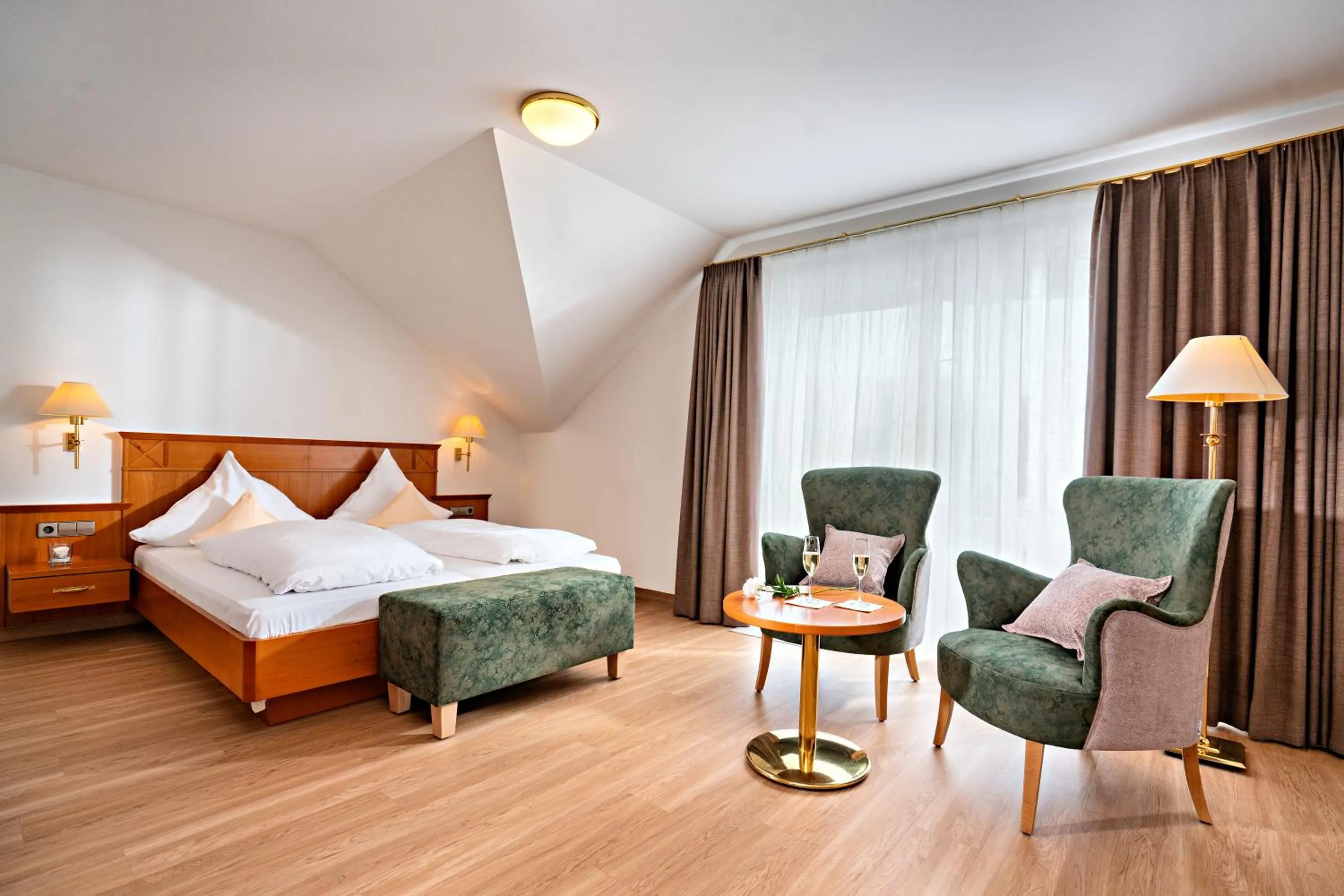 Photo of the whole room, Bed in Möhringers Schwarzwald Hotel