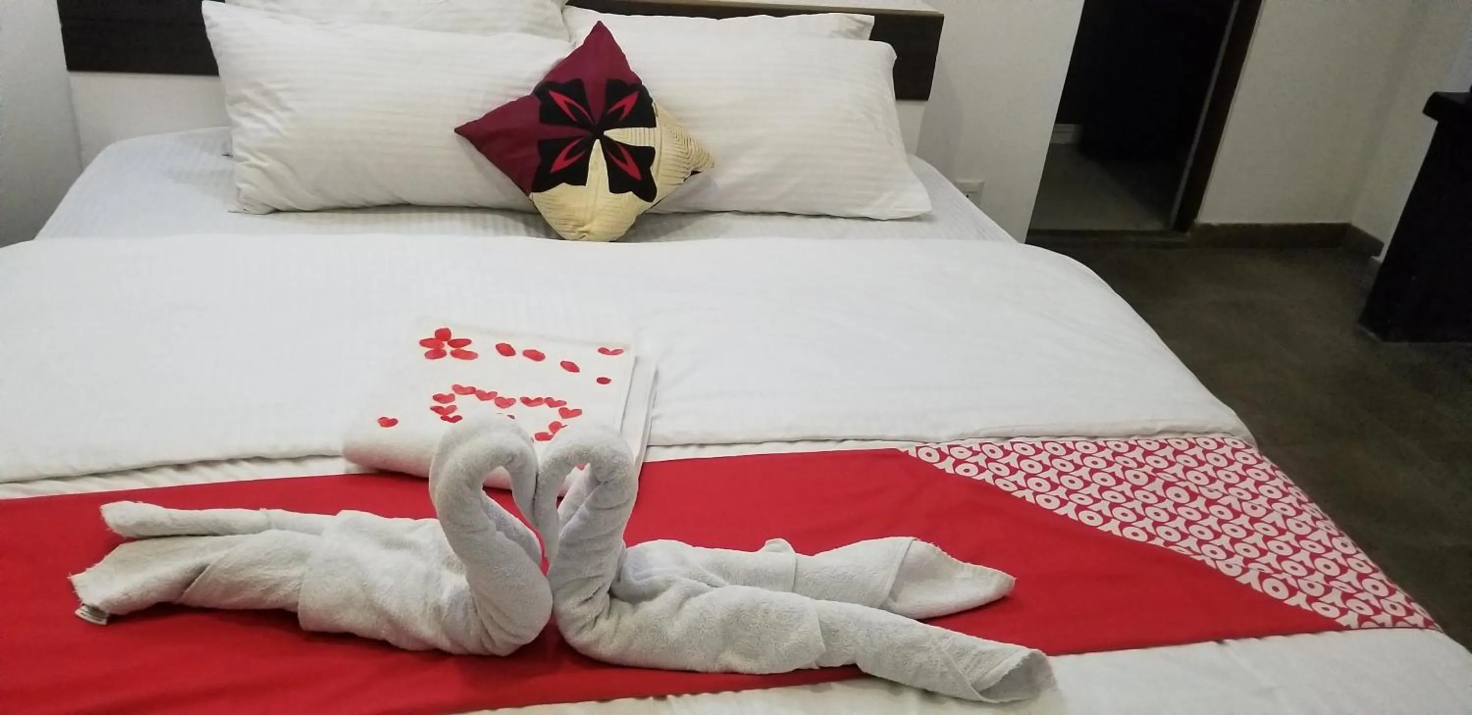 Bed in KINGS GATE Airport TRANSIT HOTEL