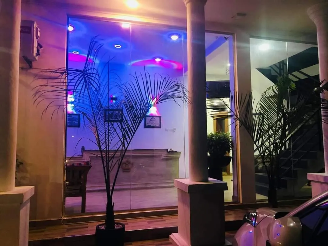 KINGS GATE Airport TRANSIT HOTEL