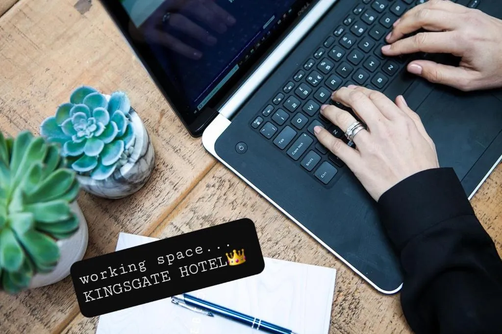 KINGS GATE Airport TRANSIT HOTEL