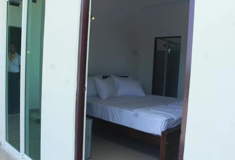 Bed in KINGS GATE Airport TRANSIT HOTEL