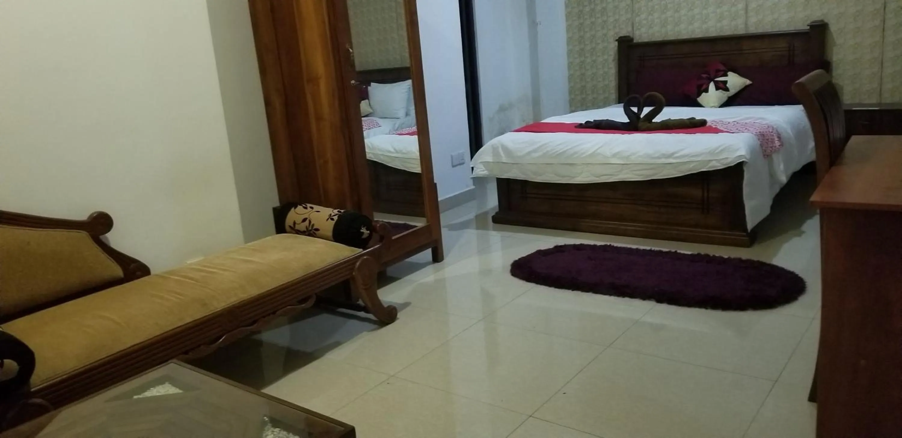 Bed in KINGS GATE Airport TRANSIT HOTEL