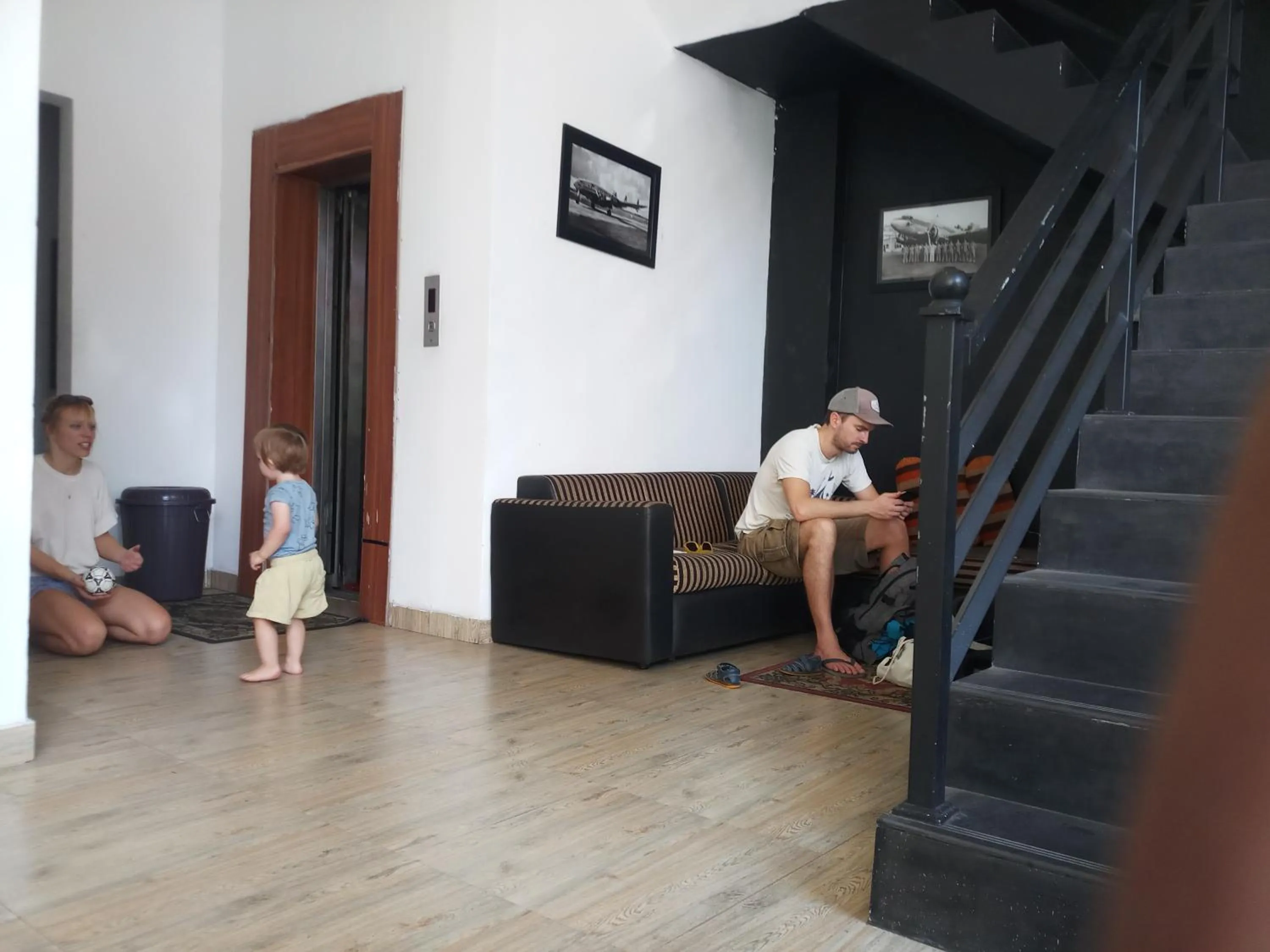 KINGS GATE Airport TRANSIT HOTEL