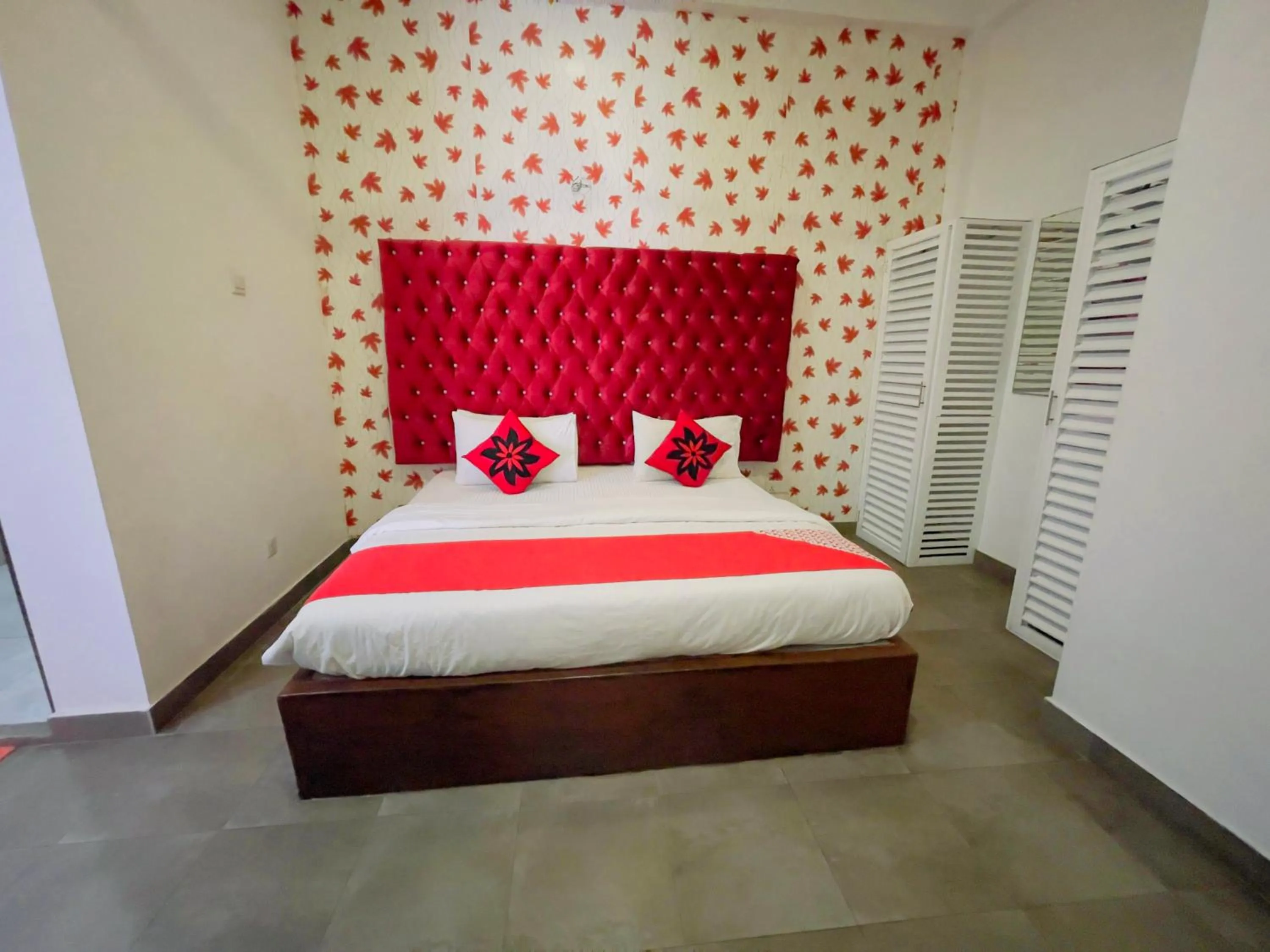 Bed in KINGS GATE Airport TRANSIT HOTEL