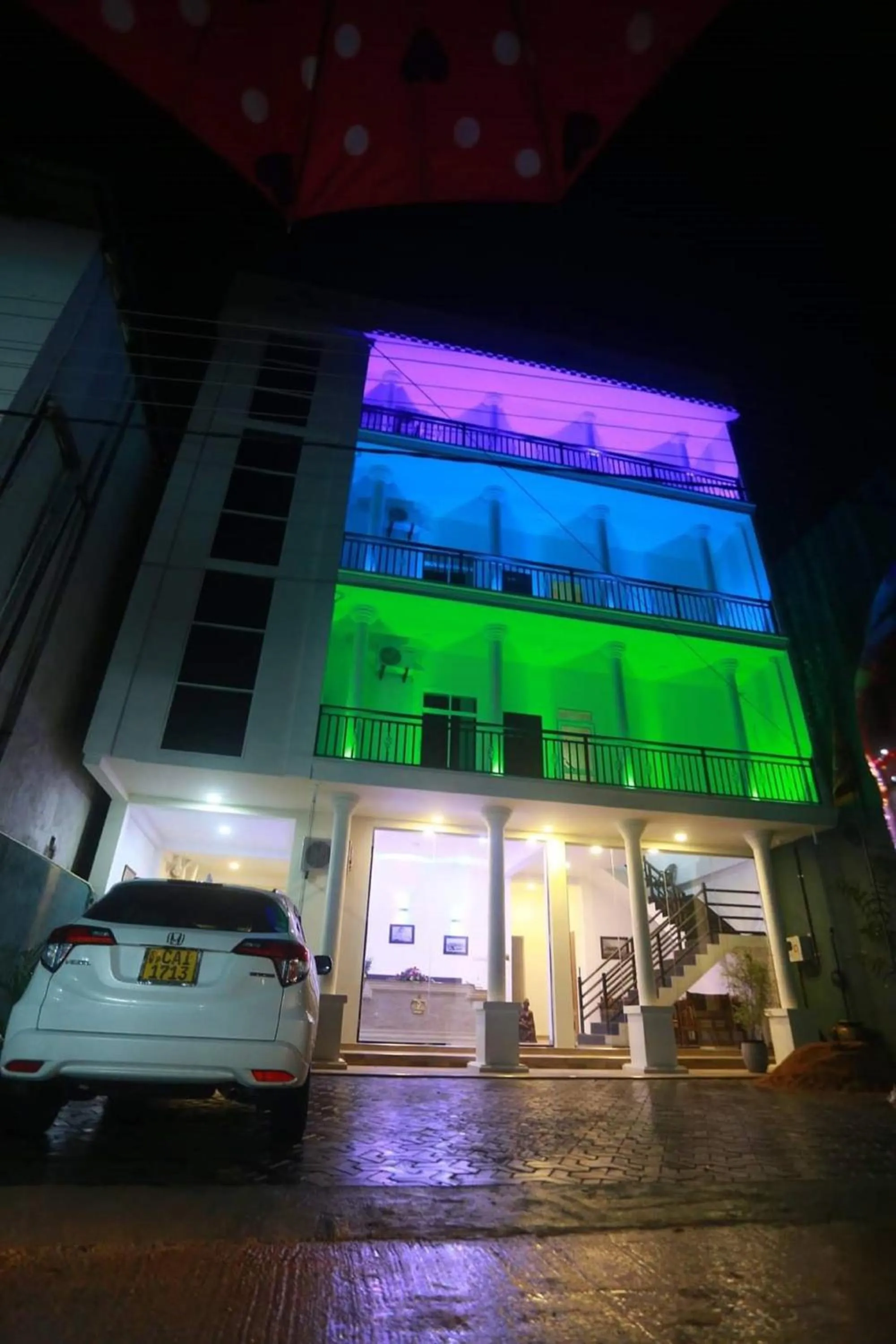 KINGS GATE Airport TRANSIT HOTEL