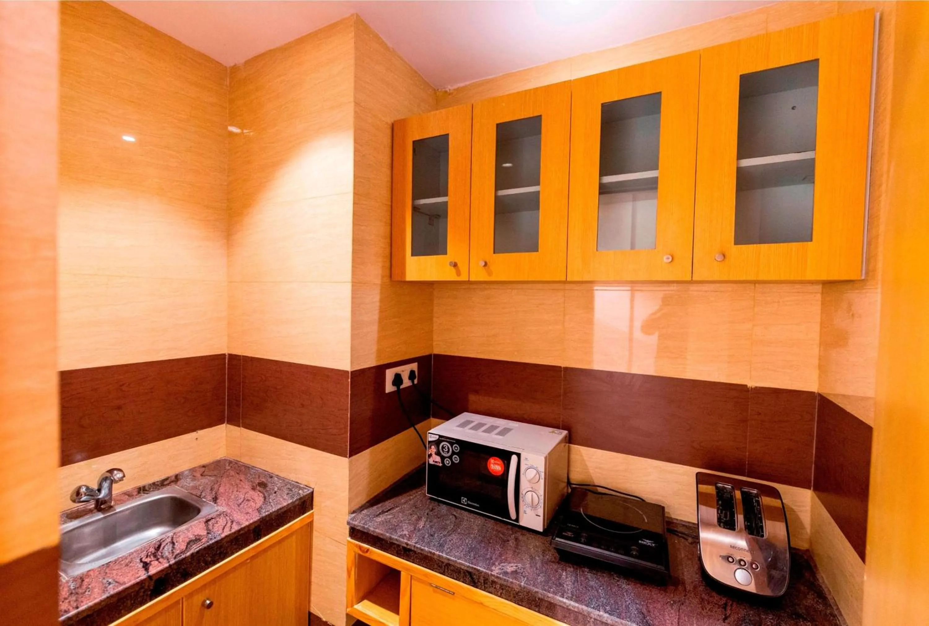 Photo of the whole room in Ramada Neemrana